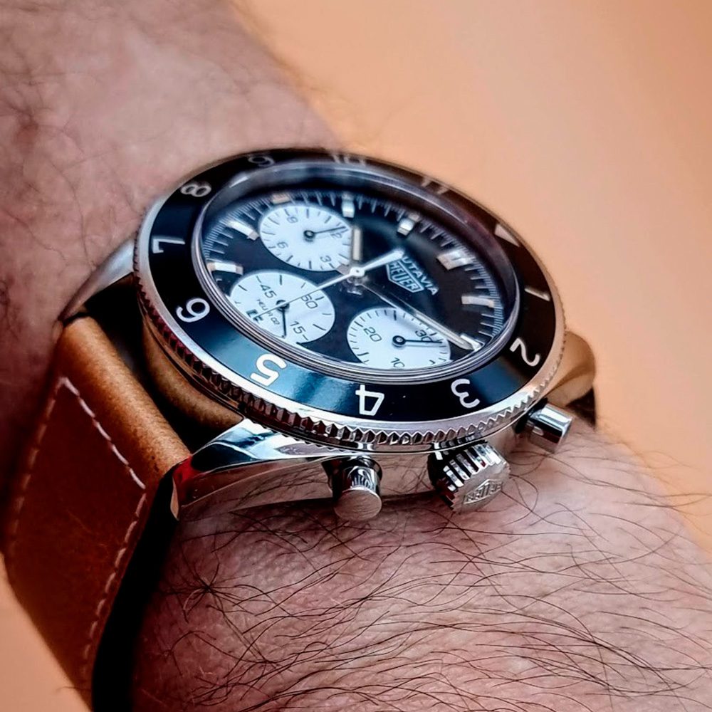 TAG Heuer Autavia – Ref. CBE2110.FC8226, Neu – 19/20