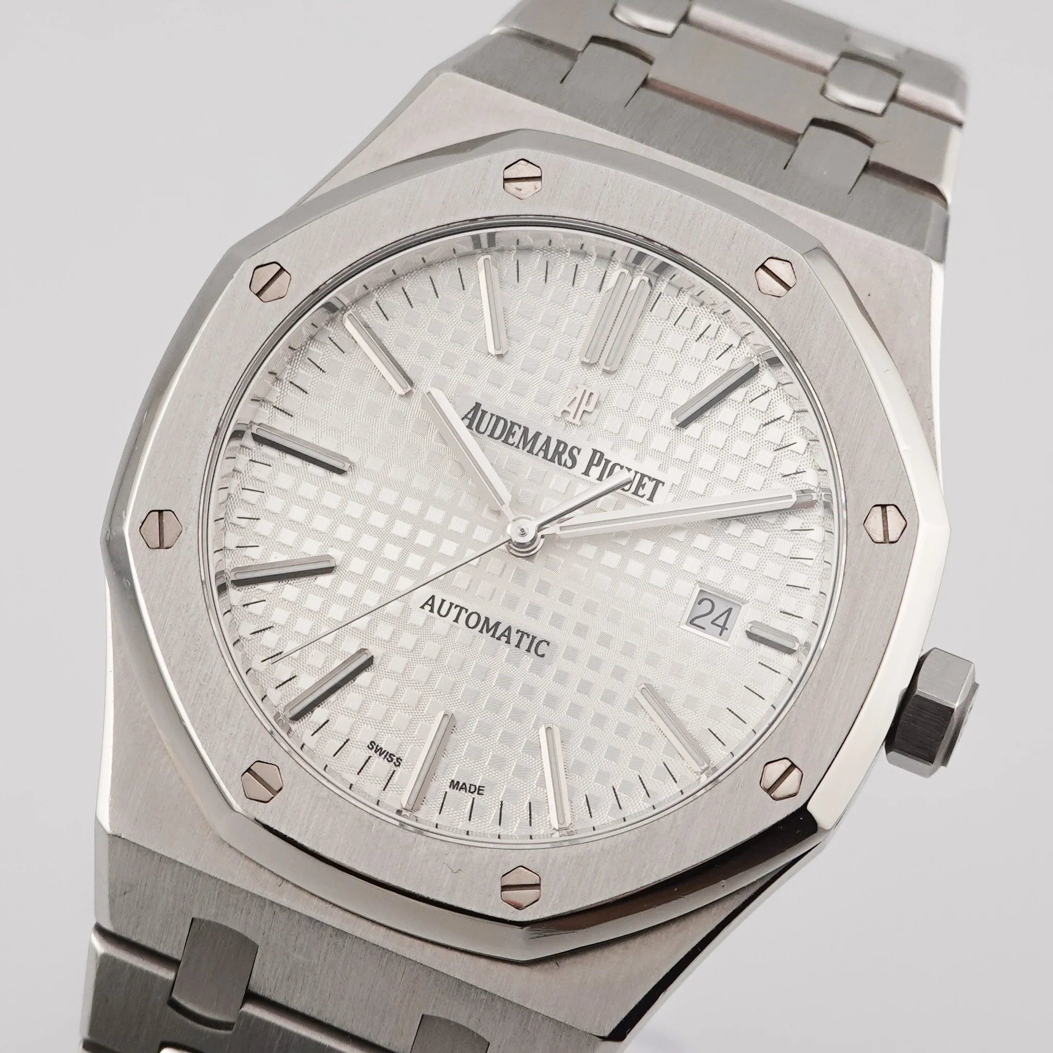 Audemars Piguet Royal Oak – Ref. 15400ST.OO.1220ST.02, good – 2/9