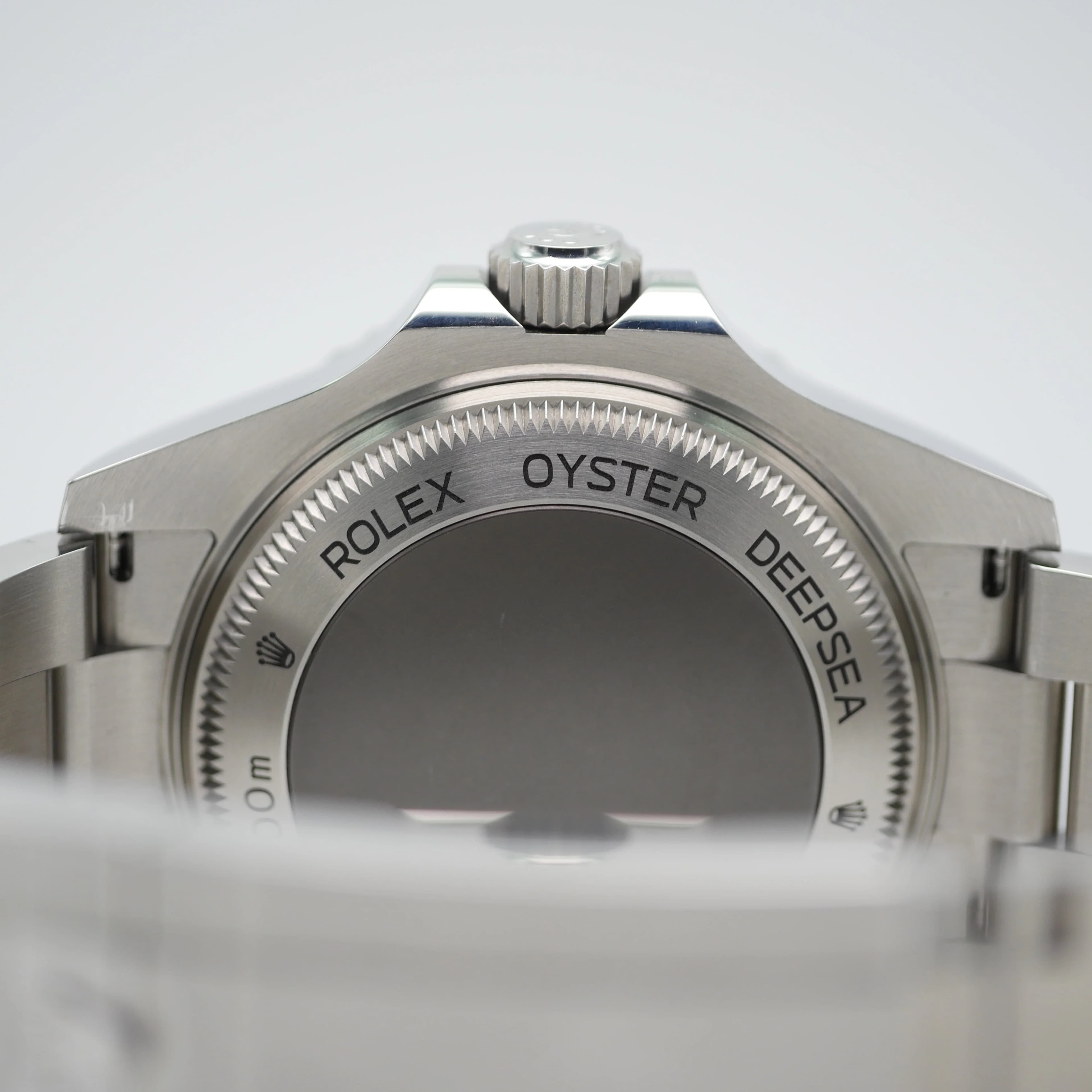 Rolex Sea-Dweller – Ref. 136660, Neu – Bild 2/10