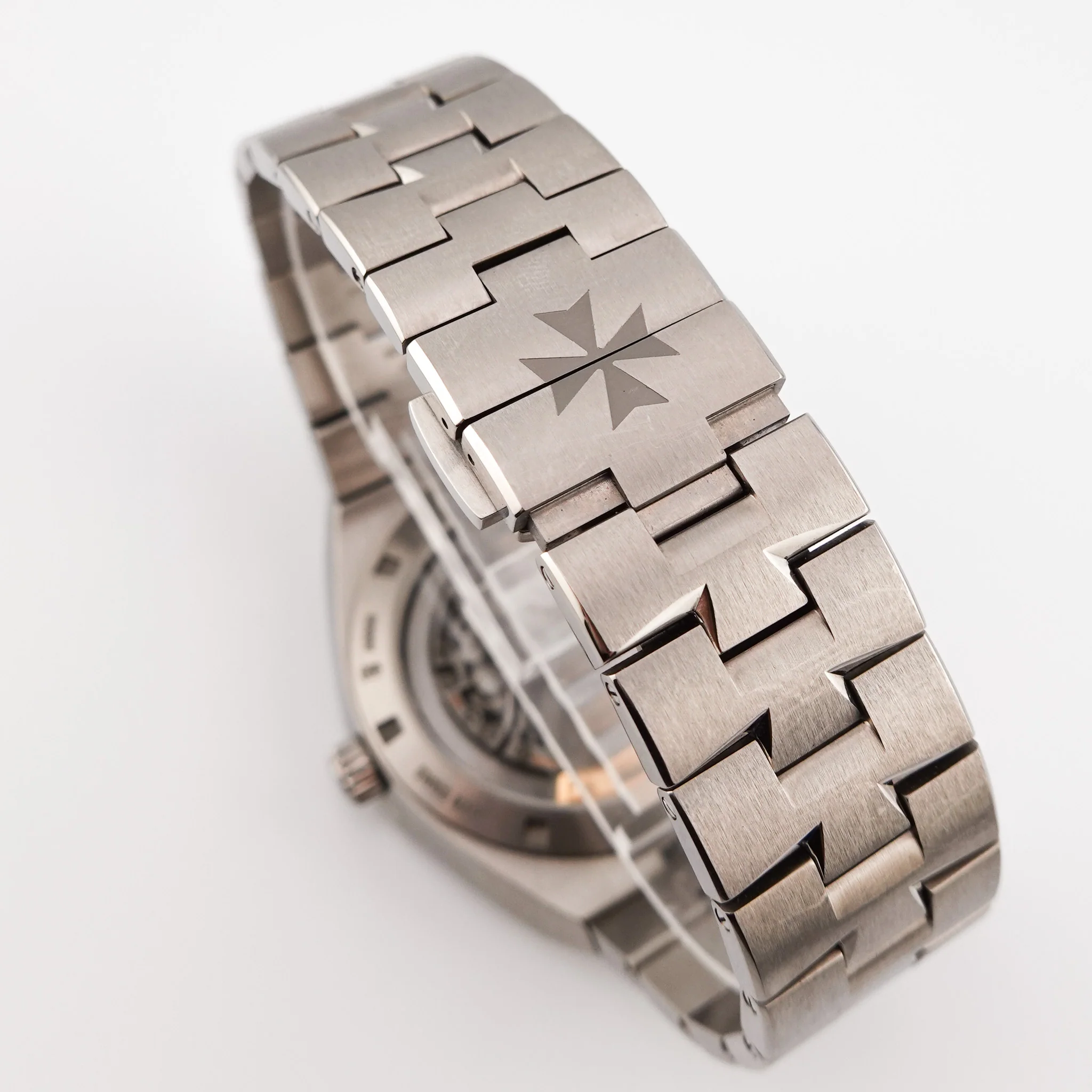 Vacheron Constantin Overseas – Ref. 6000V/110T-B935, Neu – 9/10
