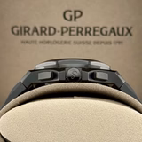 Girard Perregaux Laureato – Ref. 81060-21-492-FH3A, Sehr gut – 10/18