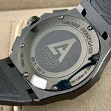 Girard Perregaux Laureato – Ref. 81060-21-492-FH3A, Sehr gut – 18/18