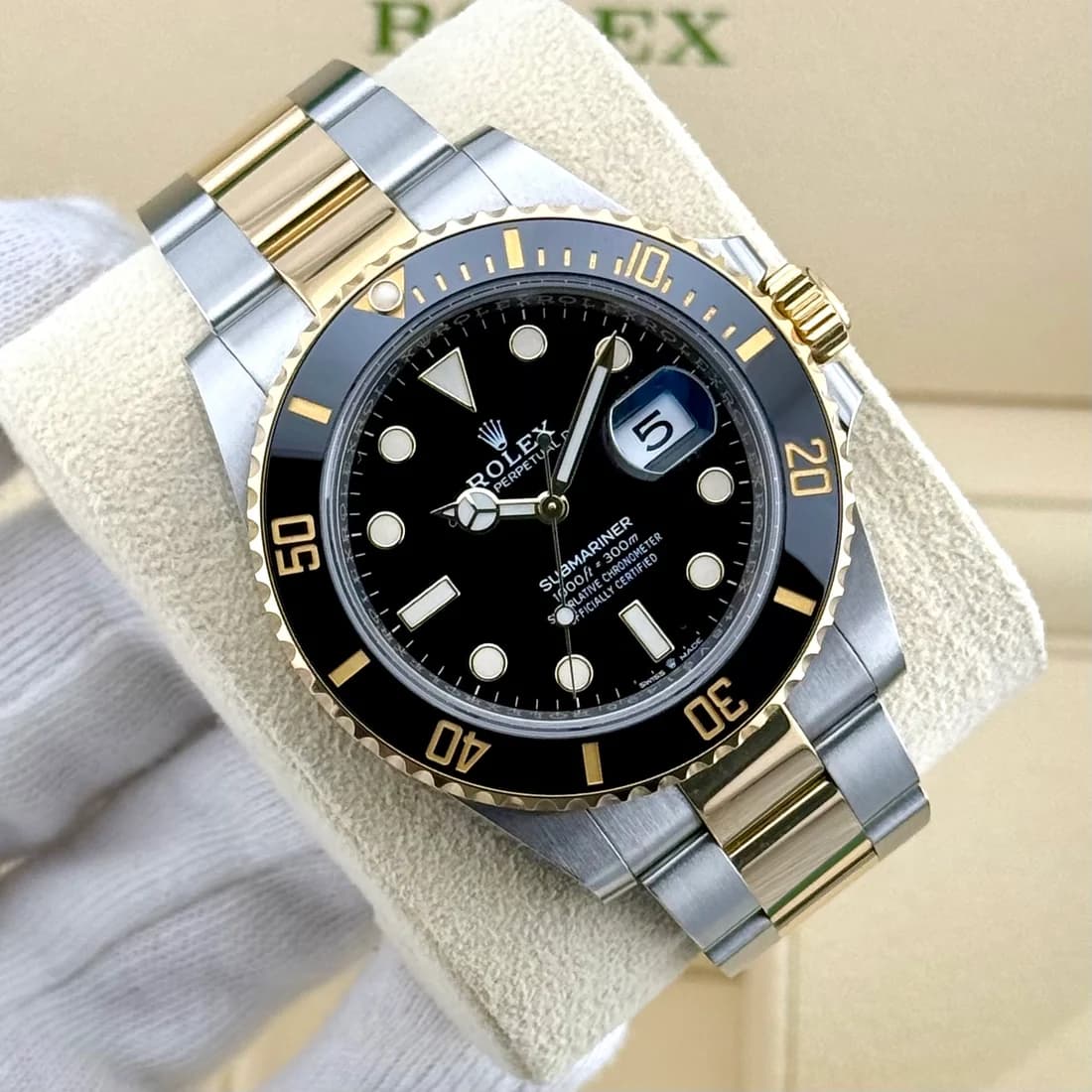 Rolex Submariner – Ref. 126613LN, Sehr gut