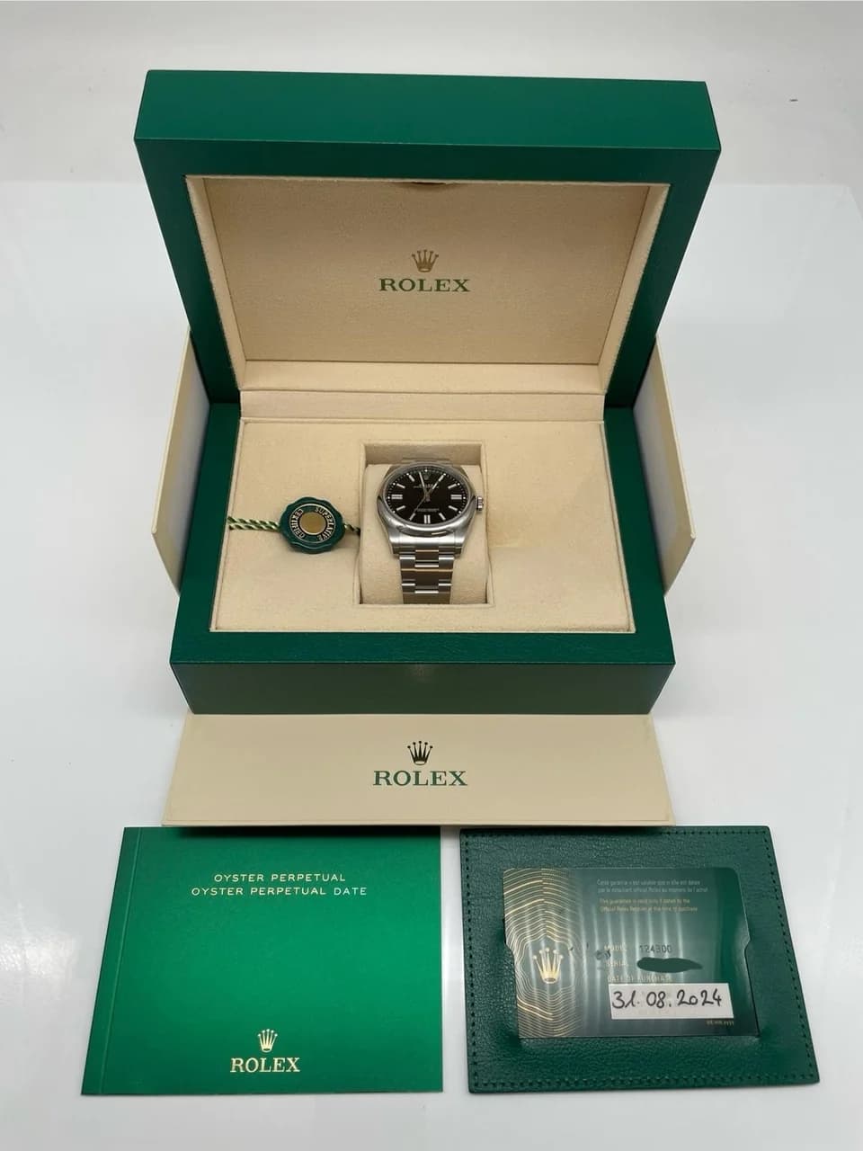 Rolex Oyster Perpetual – Ref. 124300, Sehr gut – Bild 2/10