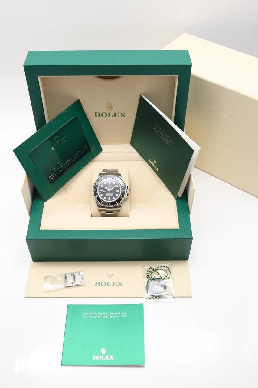 Rolex Sea-Dweller – Ref. 136660, Sehr gut – Bild 2/10