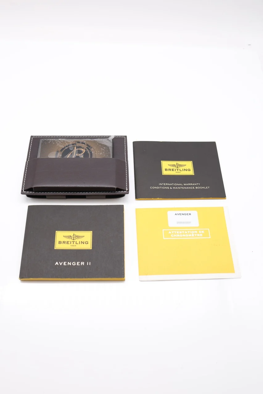 Breitling Avenger – Ref. A13381, very good – 8/10
