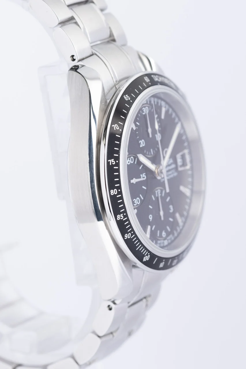 Omega Speedmaster – Ref. 32105000, very good – 4/10