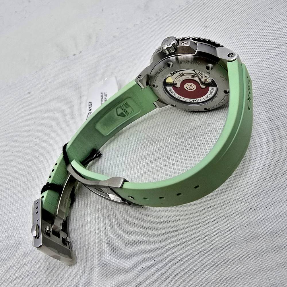 Oris Aquis – Ref. 01 733 7770 4157-07 4 18 67FC, Gut – 9/14