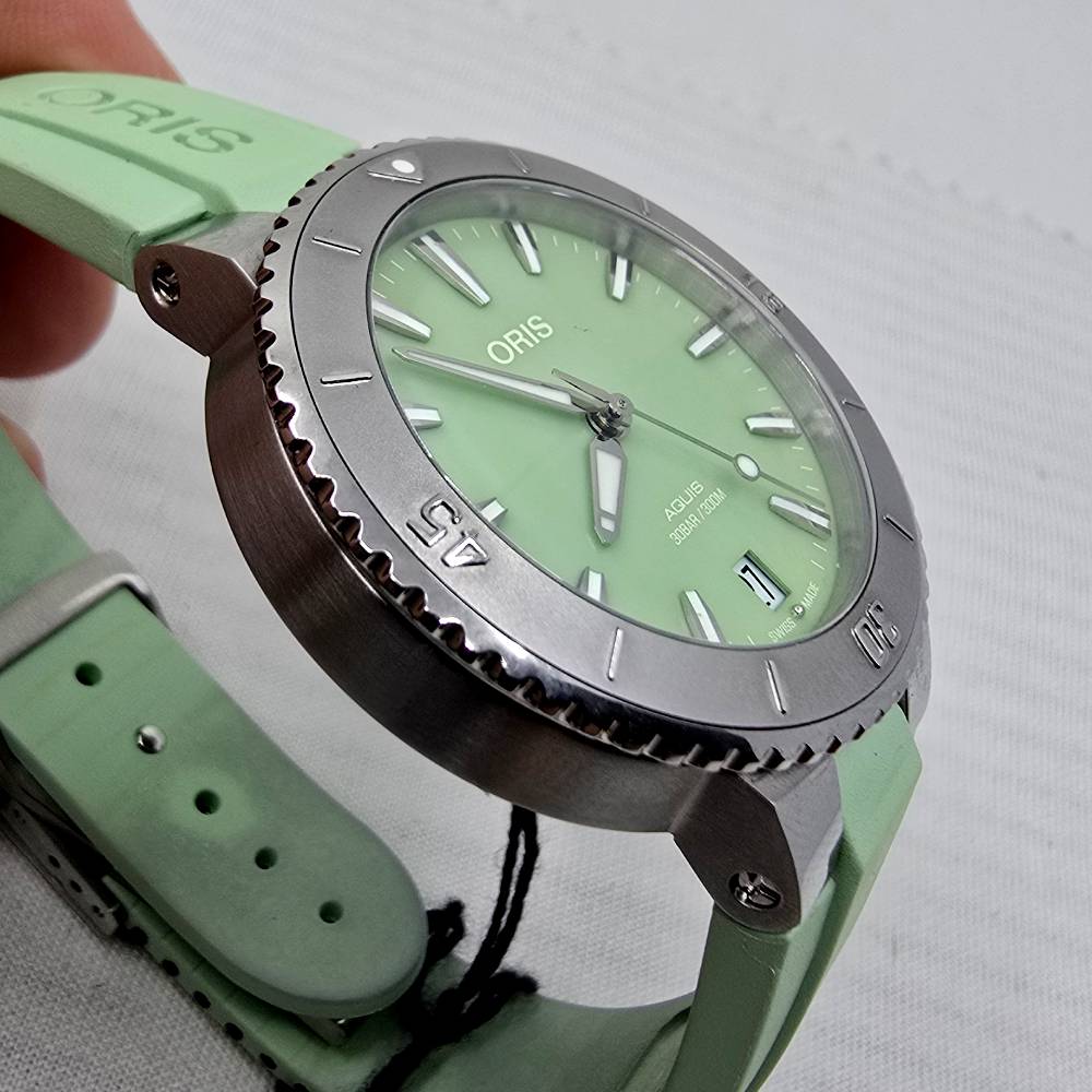 Oris Aquis – Ref. 01 733 7770 4157-07 4 18 67FC, Gut – 11/14
