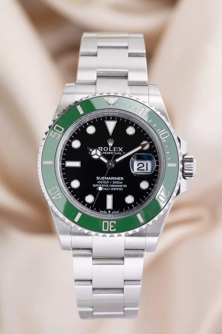 Rolex Submariner – Ref. 126610LV, Sehr gut – 1/10
