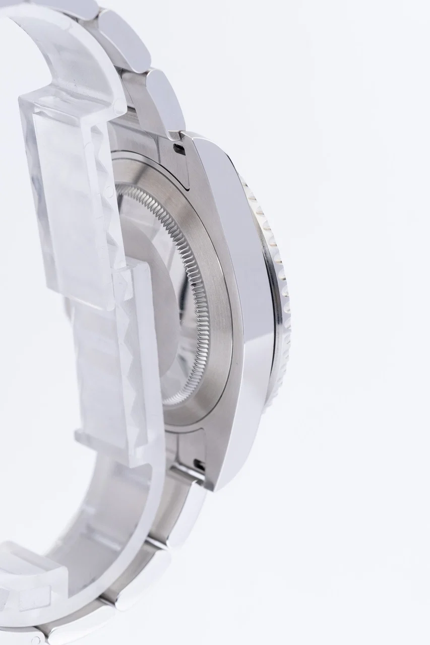Rolex Submariner – Ref. 126610LV, Sehr gut – 2/10