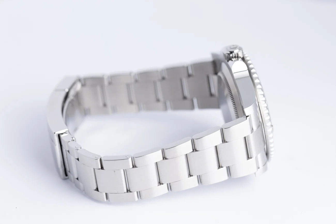 Rolex Submariner – Ref. 126610LV, Sehr gut – 4/10