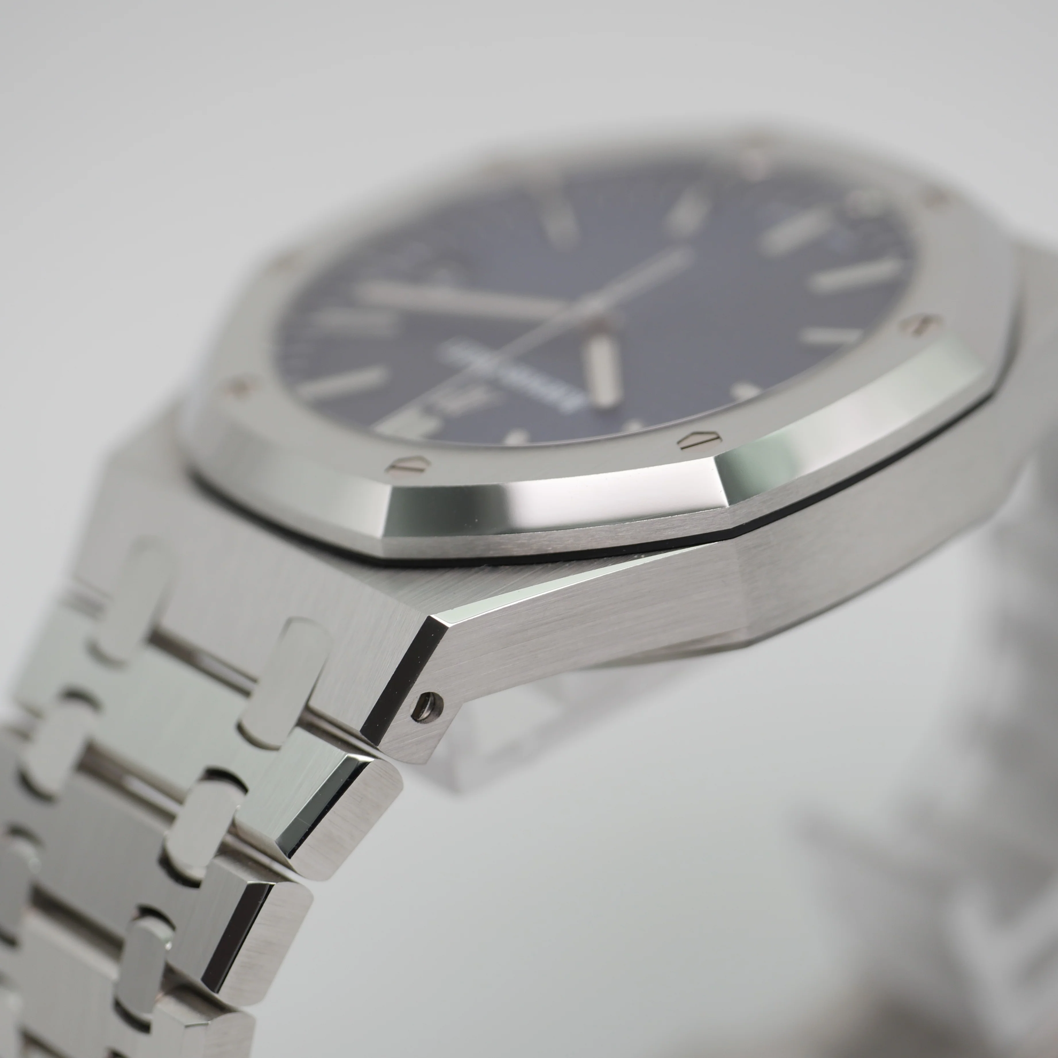 Audemars Piguet Royal Oak – Ref. 15500ST.OO.1220ST.01, Sehr gut – Bild 2/11