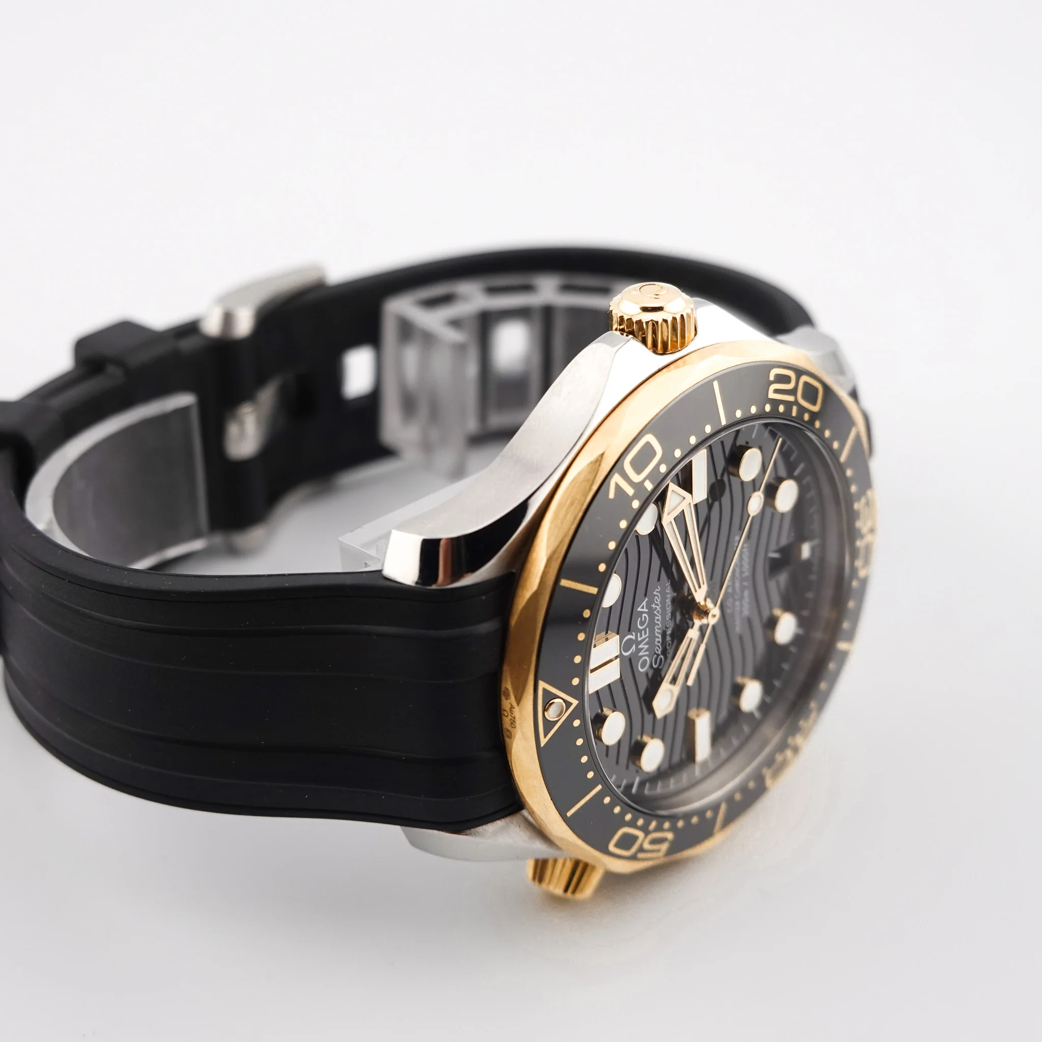 Omega Seamaster Diver 300M – Ref. 210.32.42.20.06.002, Wie neu – 5/9