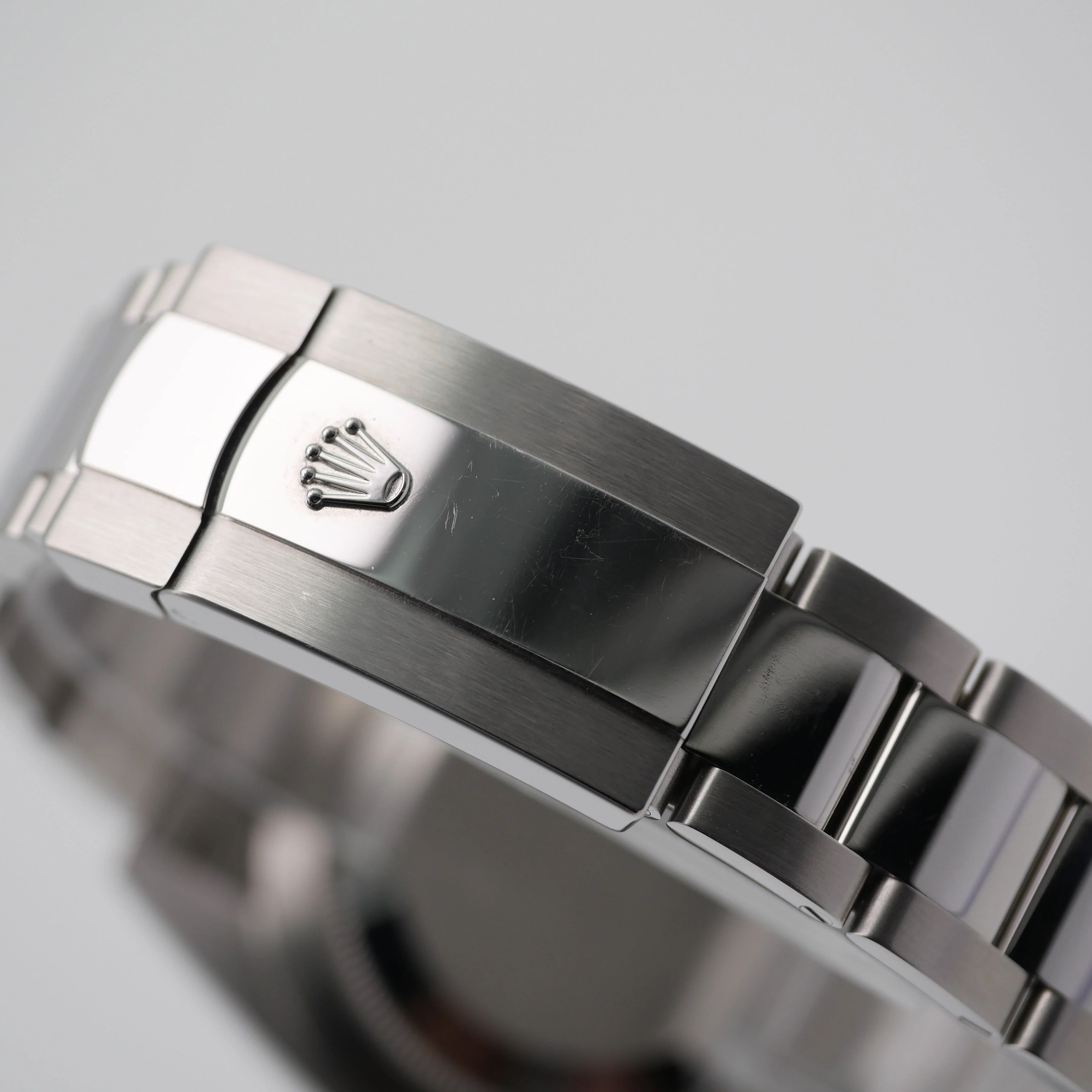 Rolex Datejust 41 – Ref. 126334, Sehr gut – 6/8