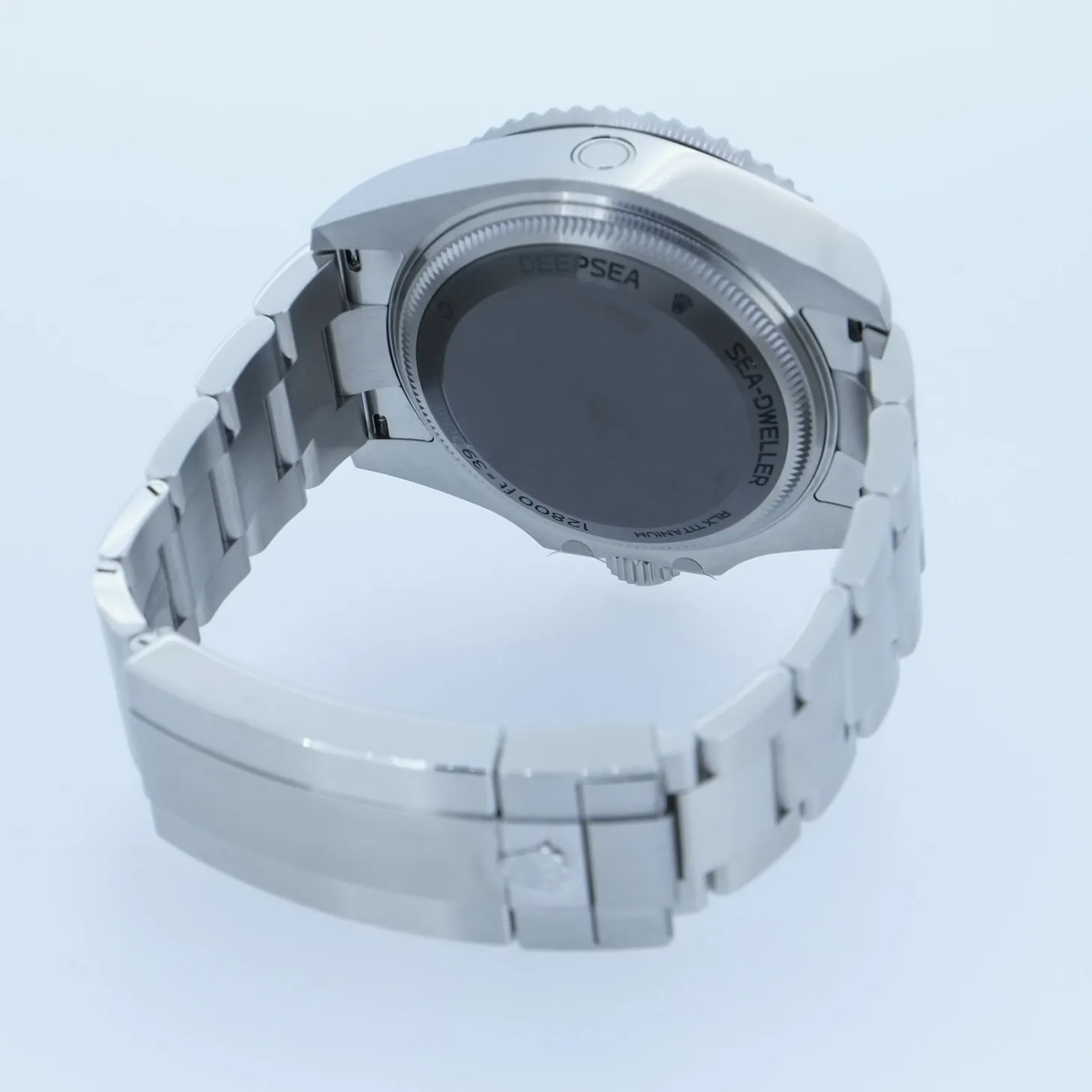 Rolex Sea-Dweller – Ref. 136660, Neu – 3/6