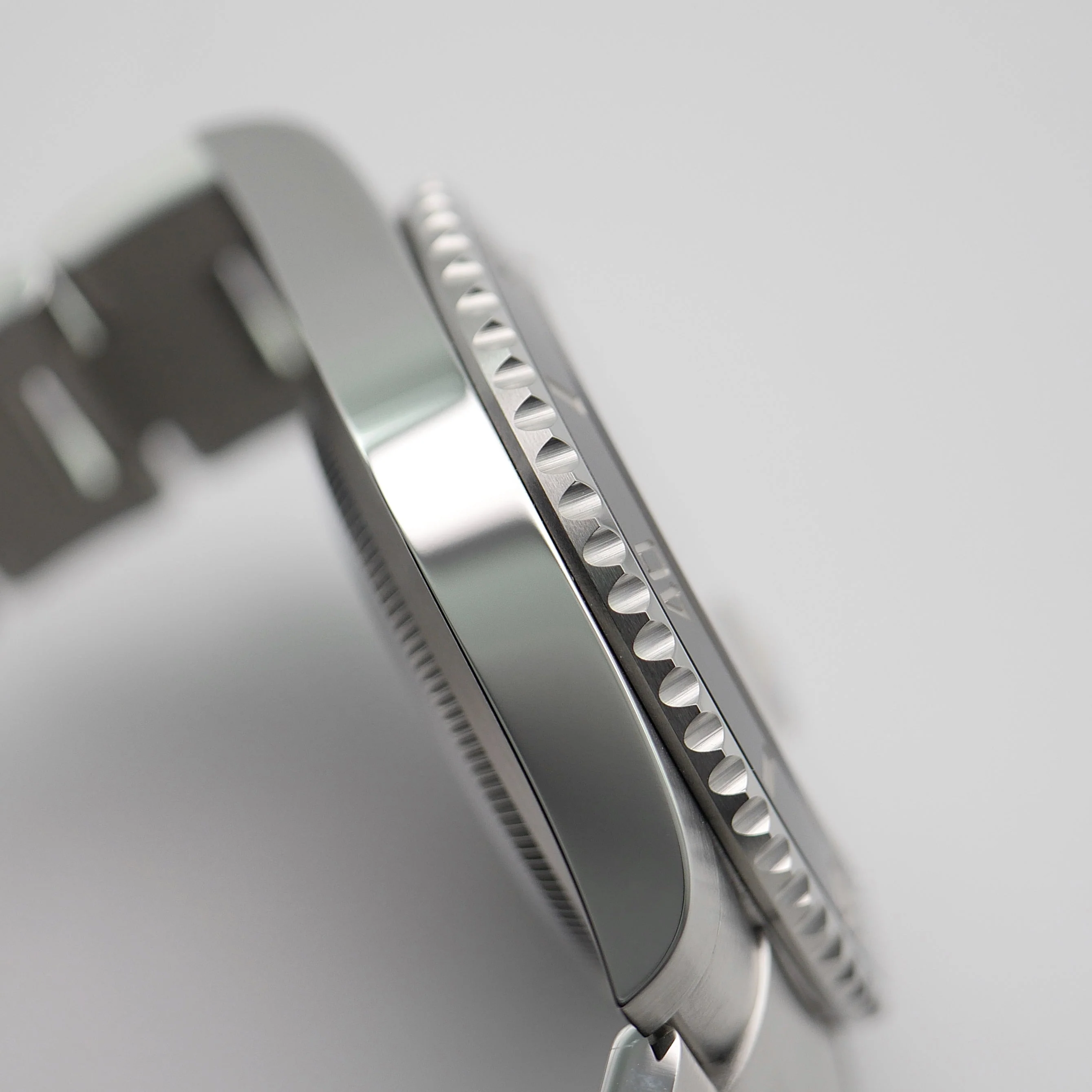 Rolex Submariner – Ref. 126610LN, Neu – 10/12