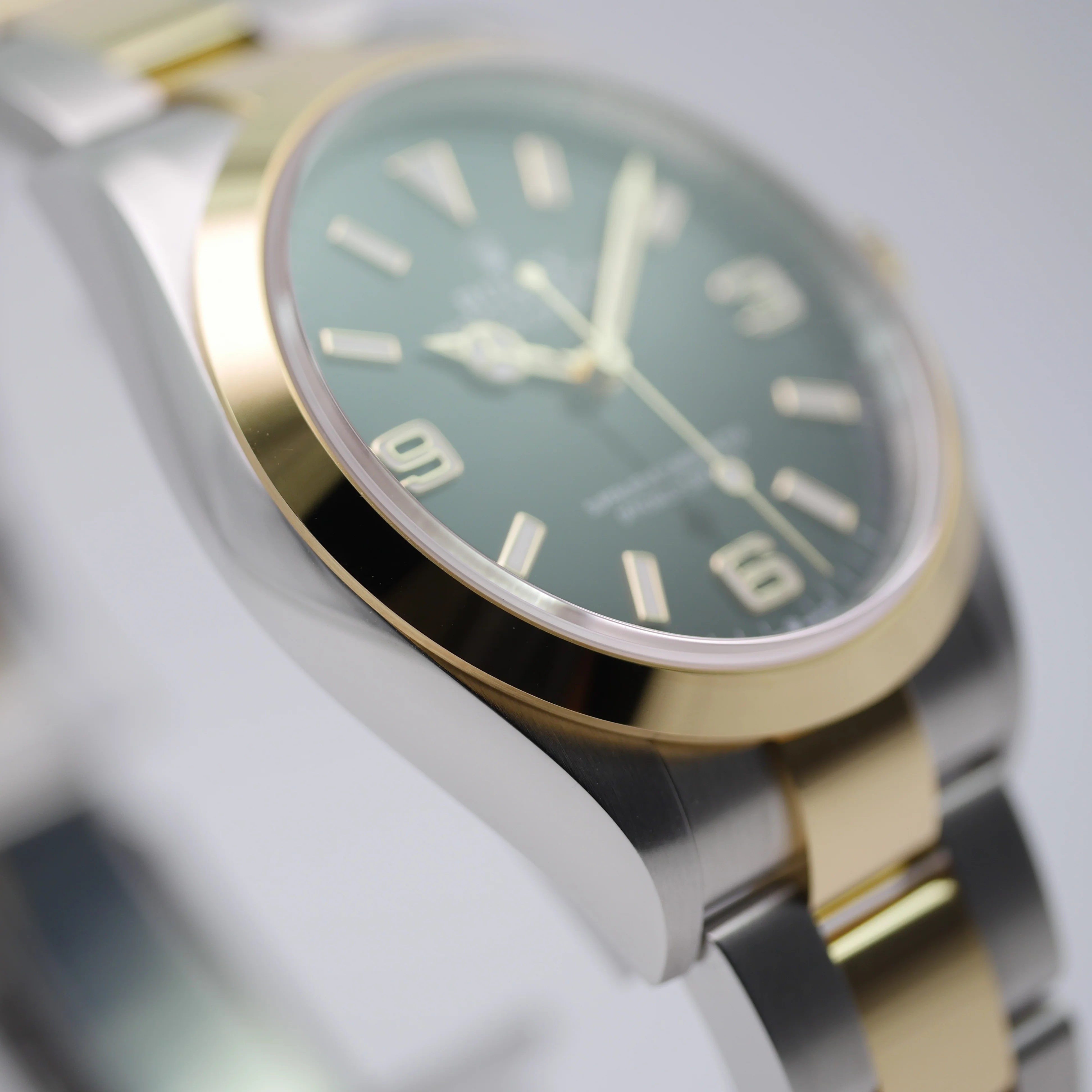 Rolex Explorer – Ref. 124273, Wie neu – 2/12