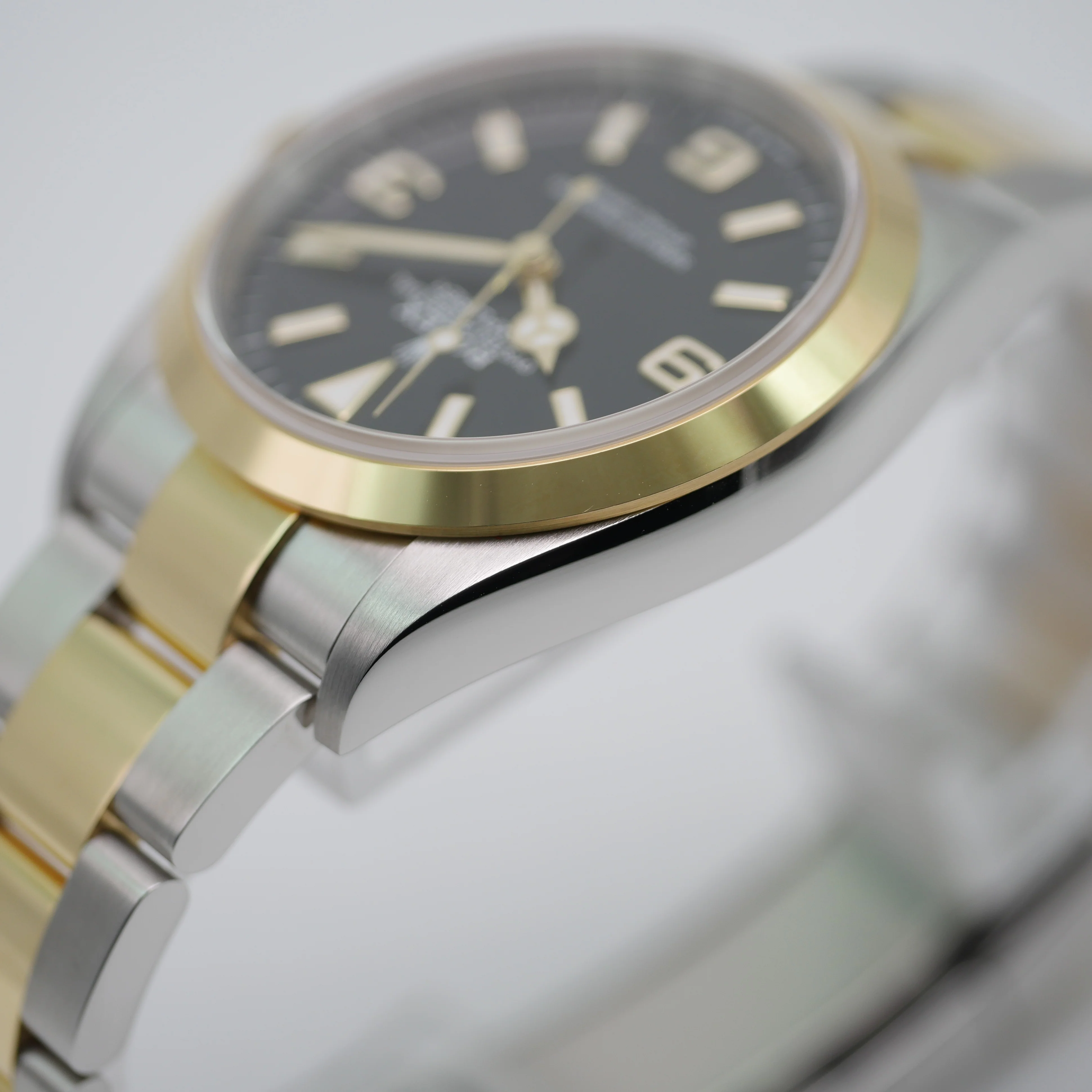 Rolex Explorer – Ref. 124273, Wie neu – 4/12