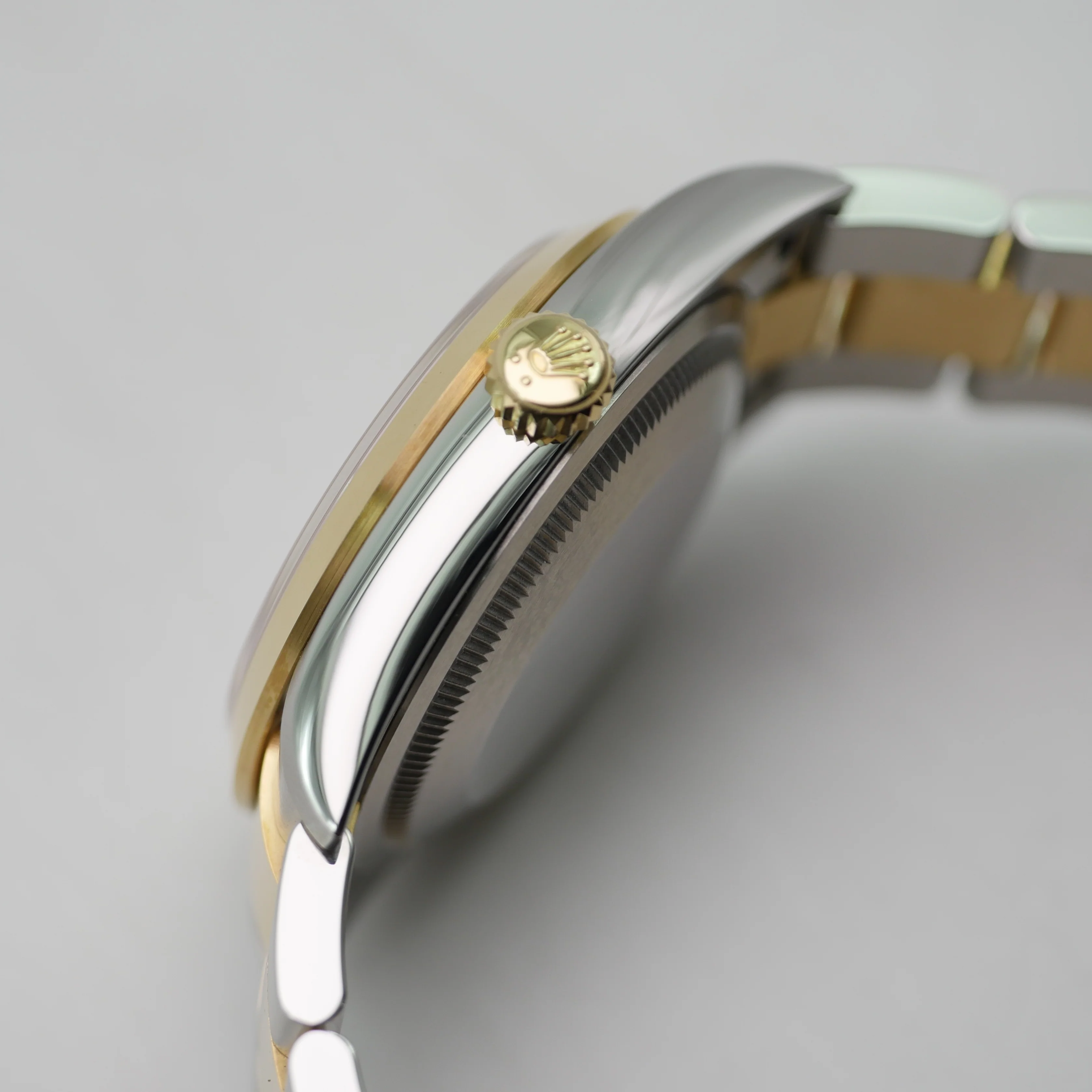 Rolex Explorer – Ref. 124273, Wie neu – 6/12
