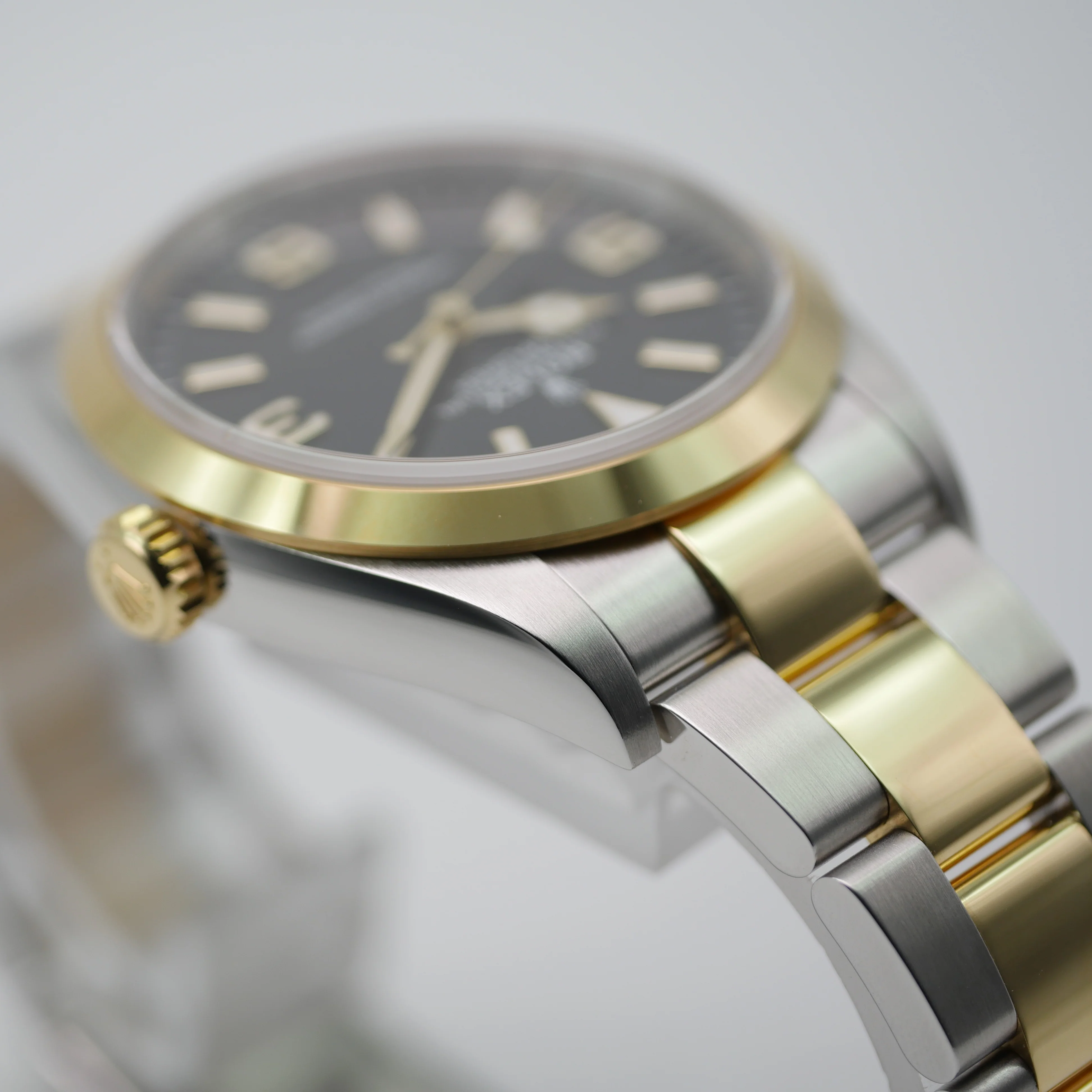 Rolex Explorer – Ref. 124273, Wie neu – 11/12