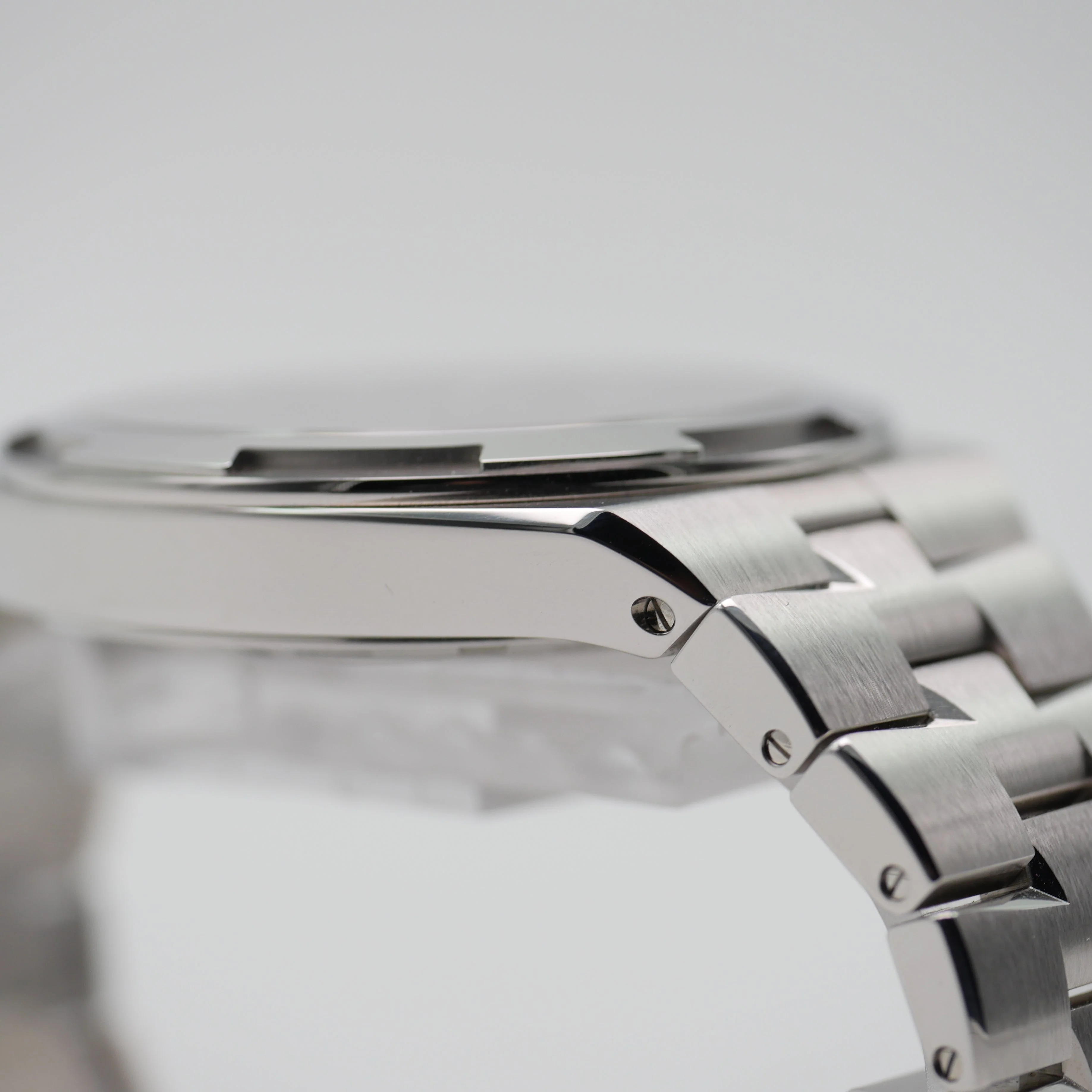 Vacheron Constantin Overseas – Ref. 6000V/110A-B544, Wie neu – 5/14