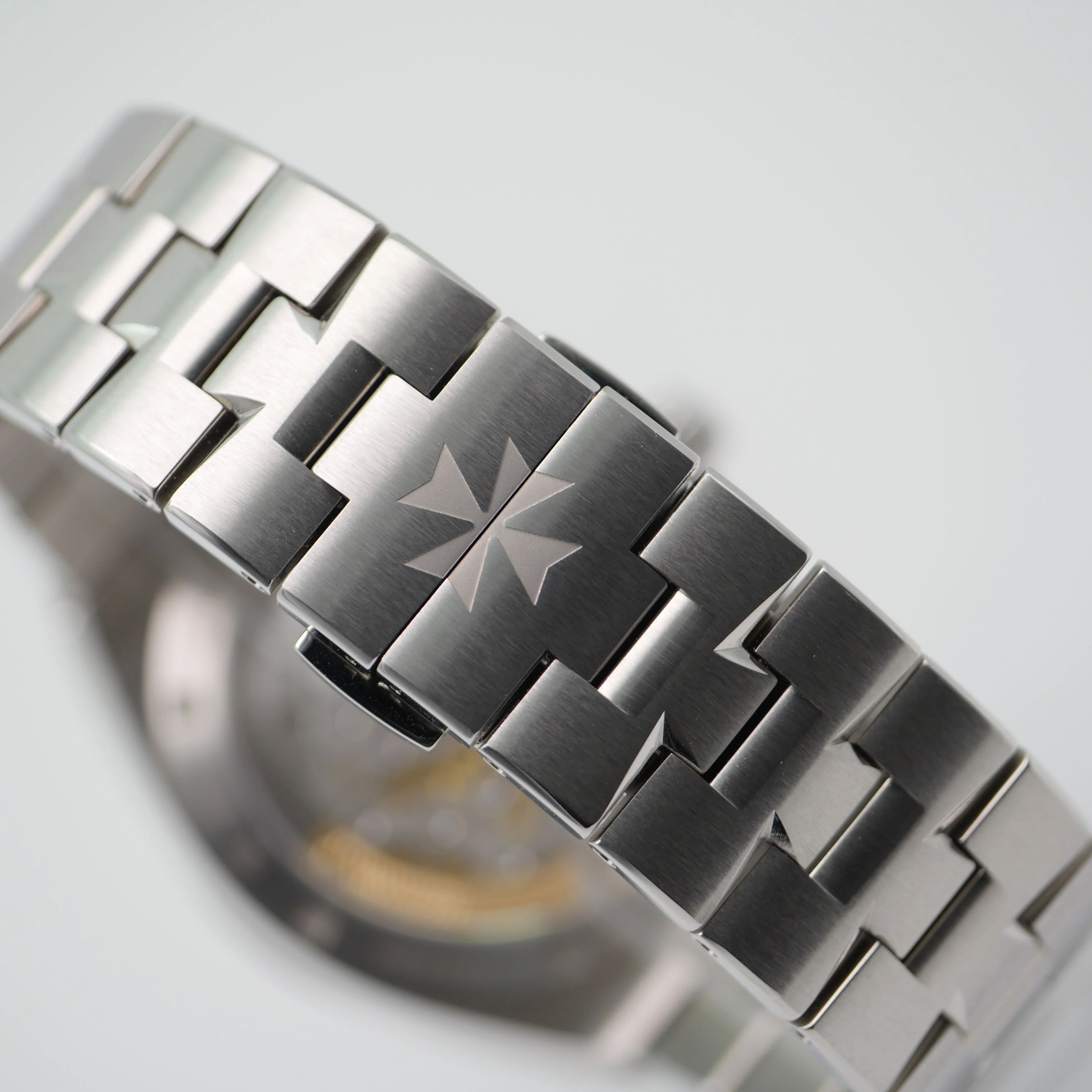Vacheron Constantin Overseas – Ref. 6000V/110A-B544, Wie neu – 6/14