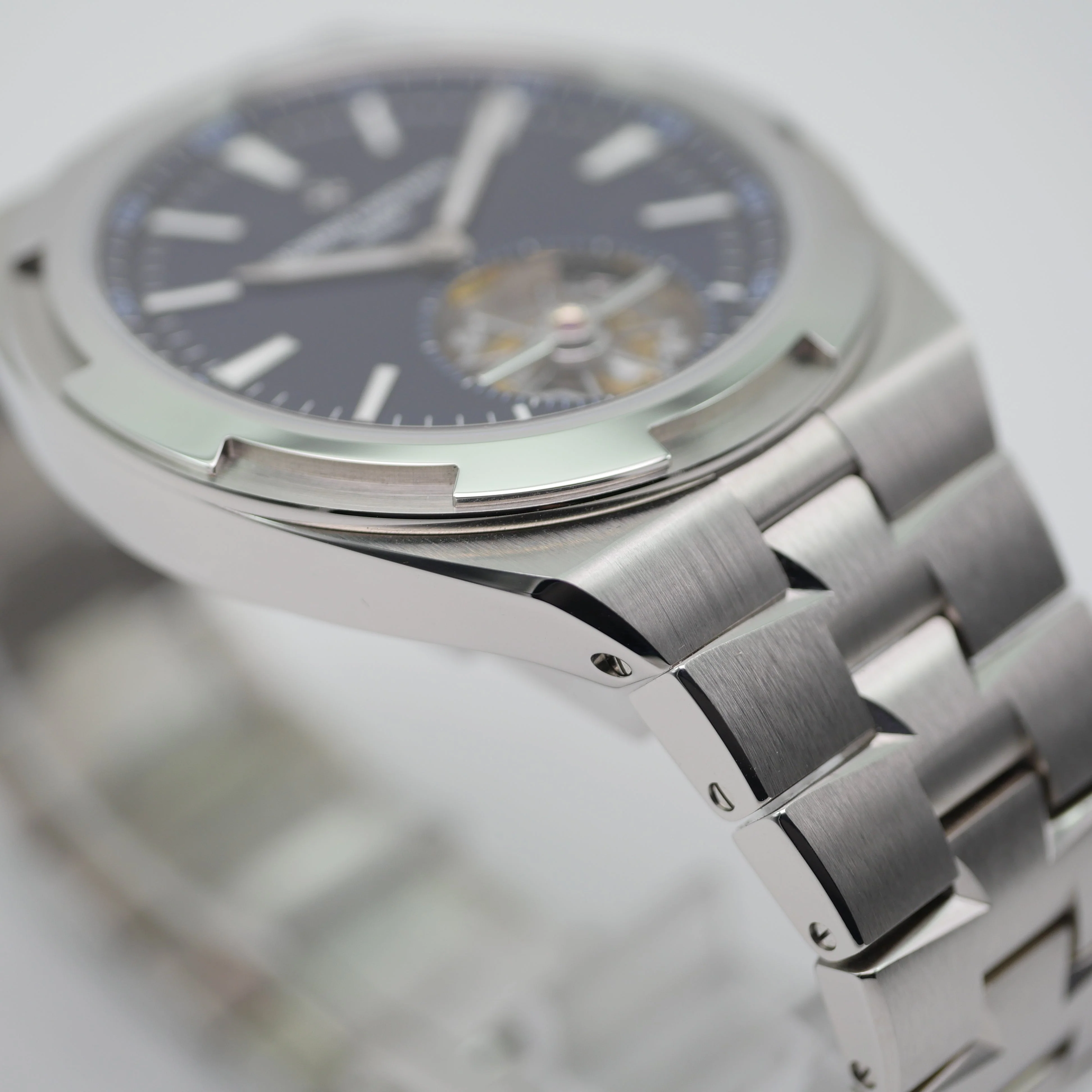 Vacheron Constantin Overseas – Ref. 6000V/110A-B544, Wie neu – 7/14