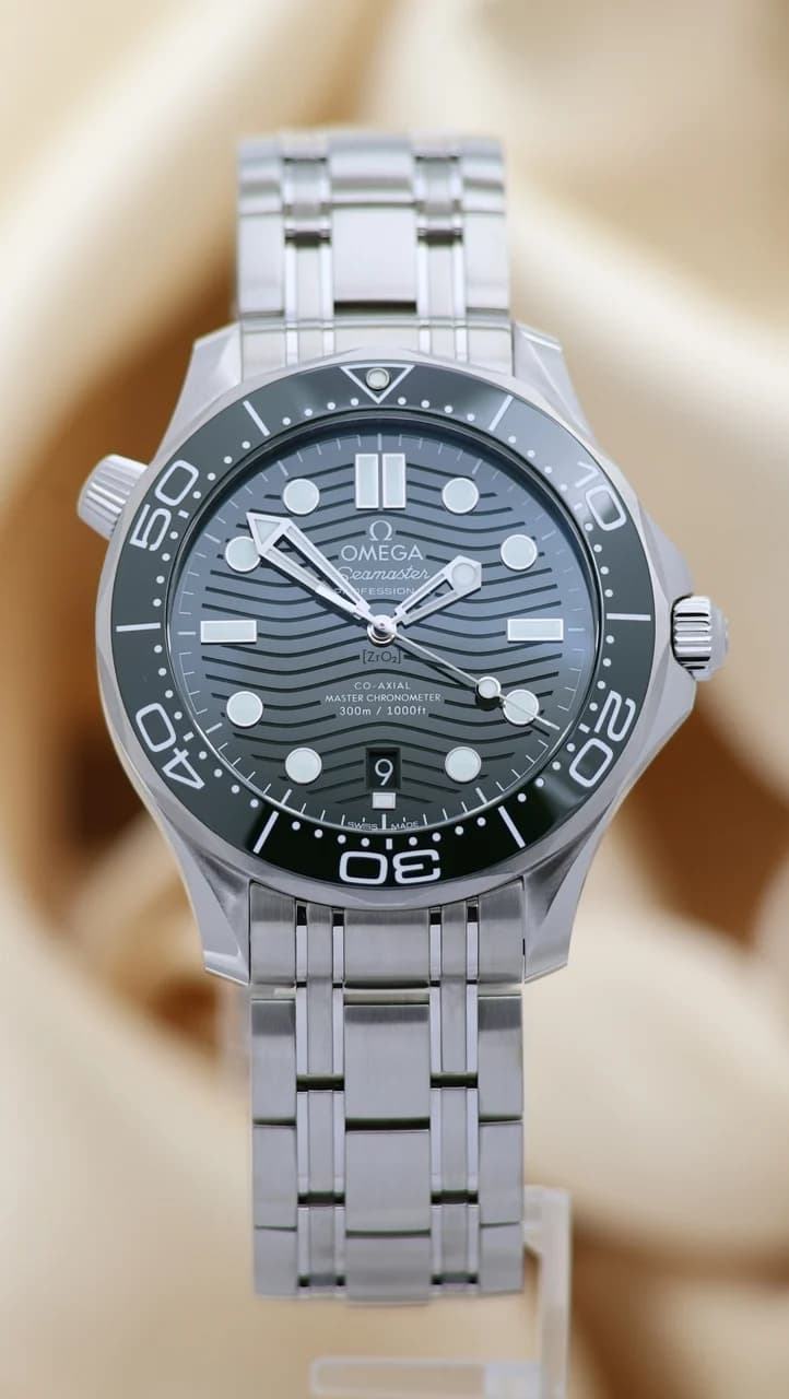 Omega Seamaster Diver 300M – Ref. 21030422010001, Neu