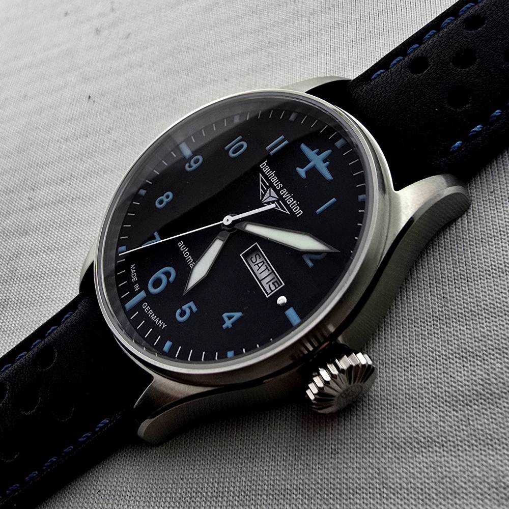 Bauhaus Aviation Tornado – Ref. 7597, Gut – 9/17