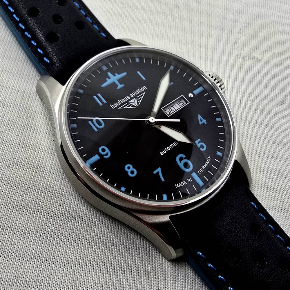 Bauhaus Aviation Tornado – Ref. 7597, Gut – 10/17