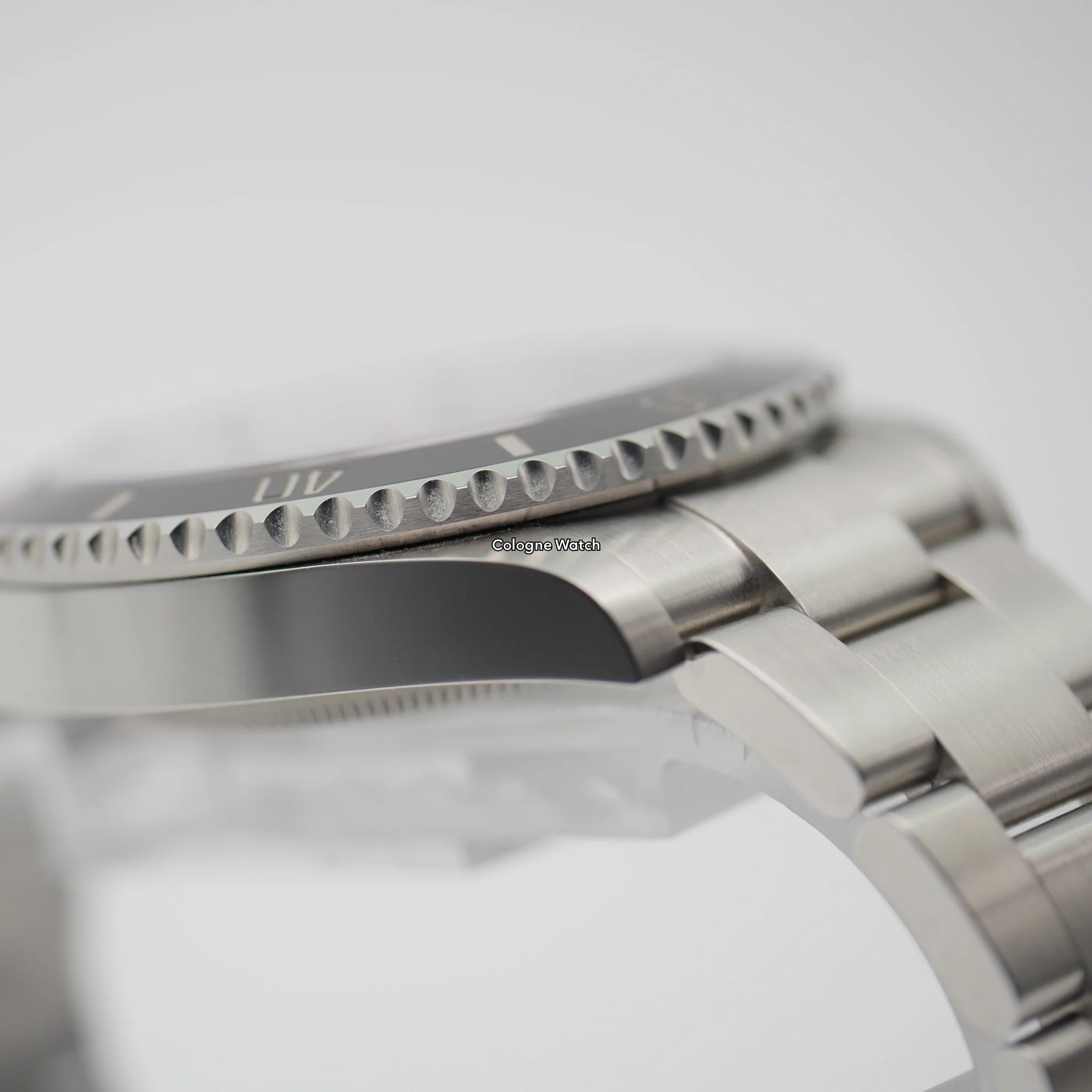 Rolex Submariner – Ref. 124060, Neu – 4/8