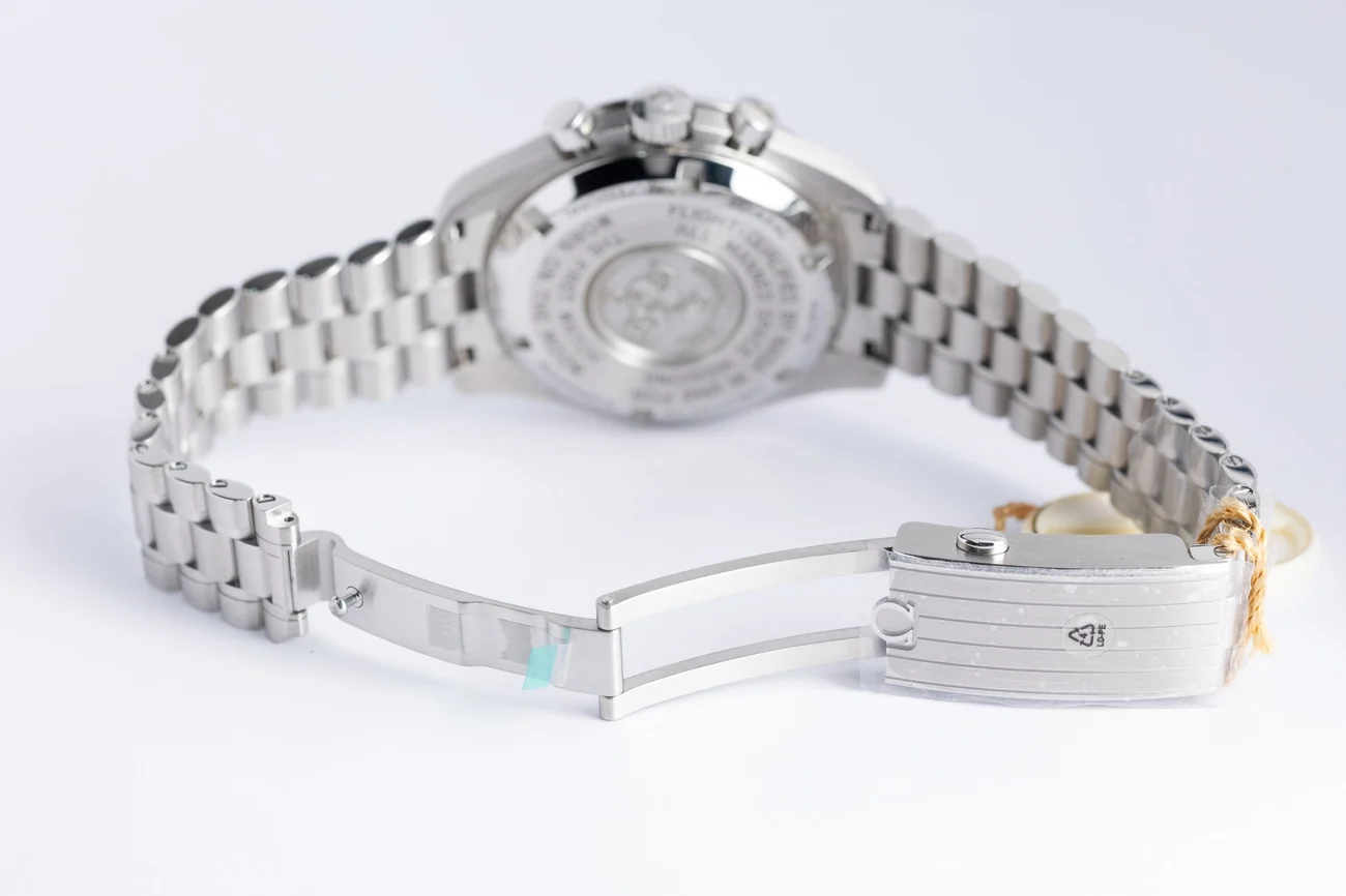 Omega Speedmaster – Ref. 31030425001001, Sehr gut – 8/10