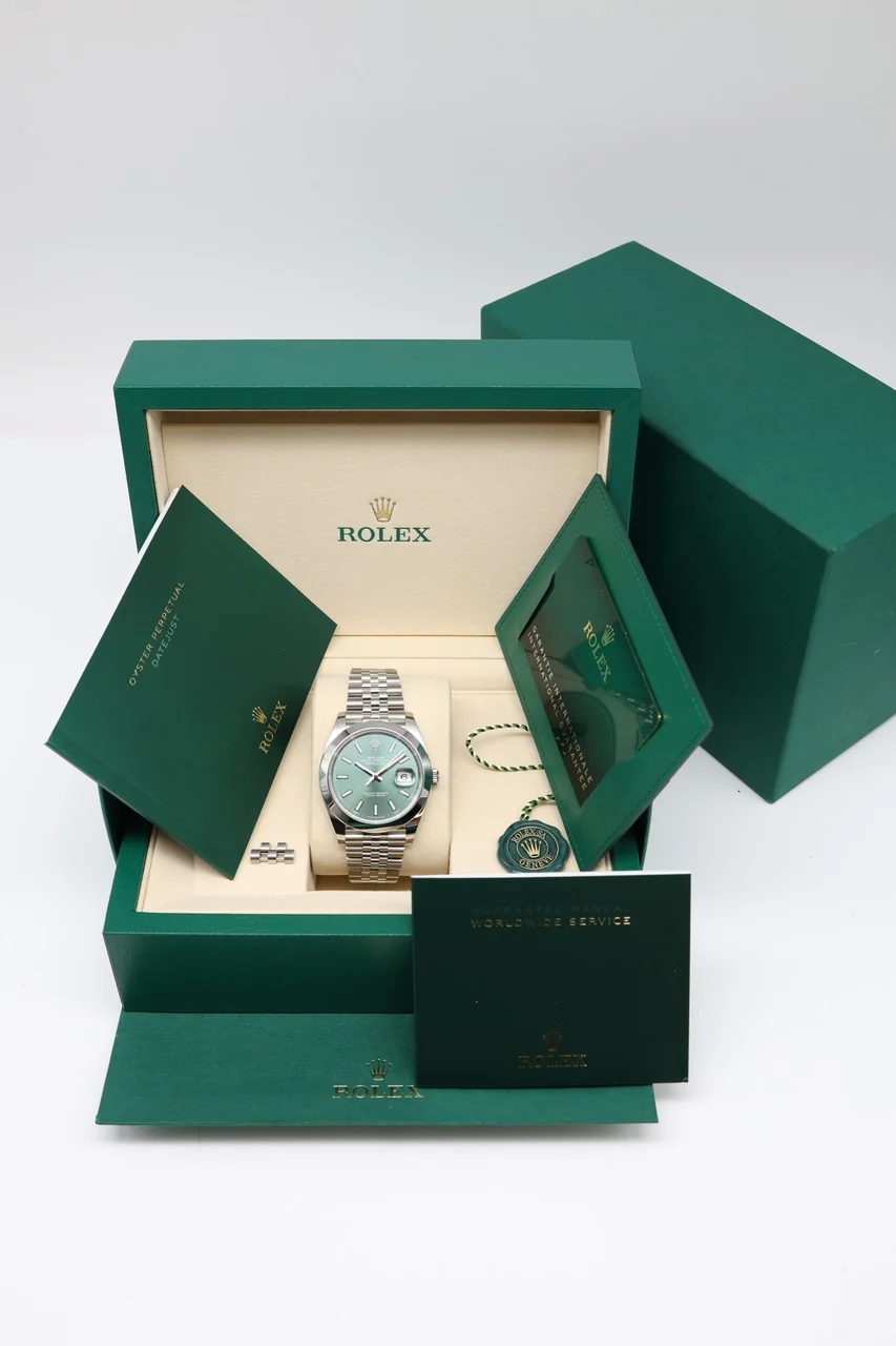 Rolex Datejust – Ref. 126300, Neu – 10/10