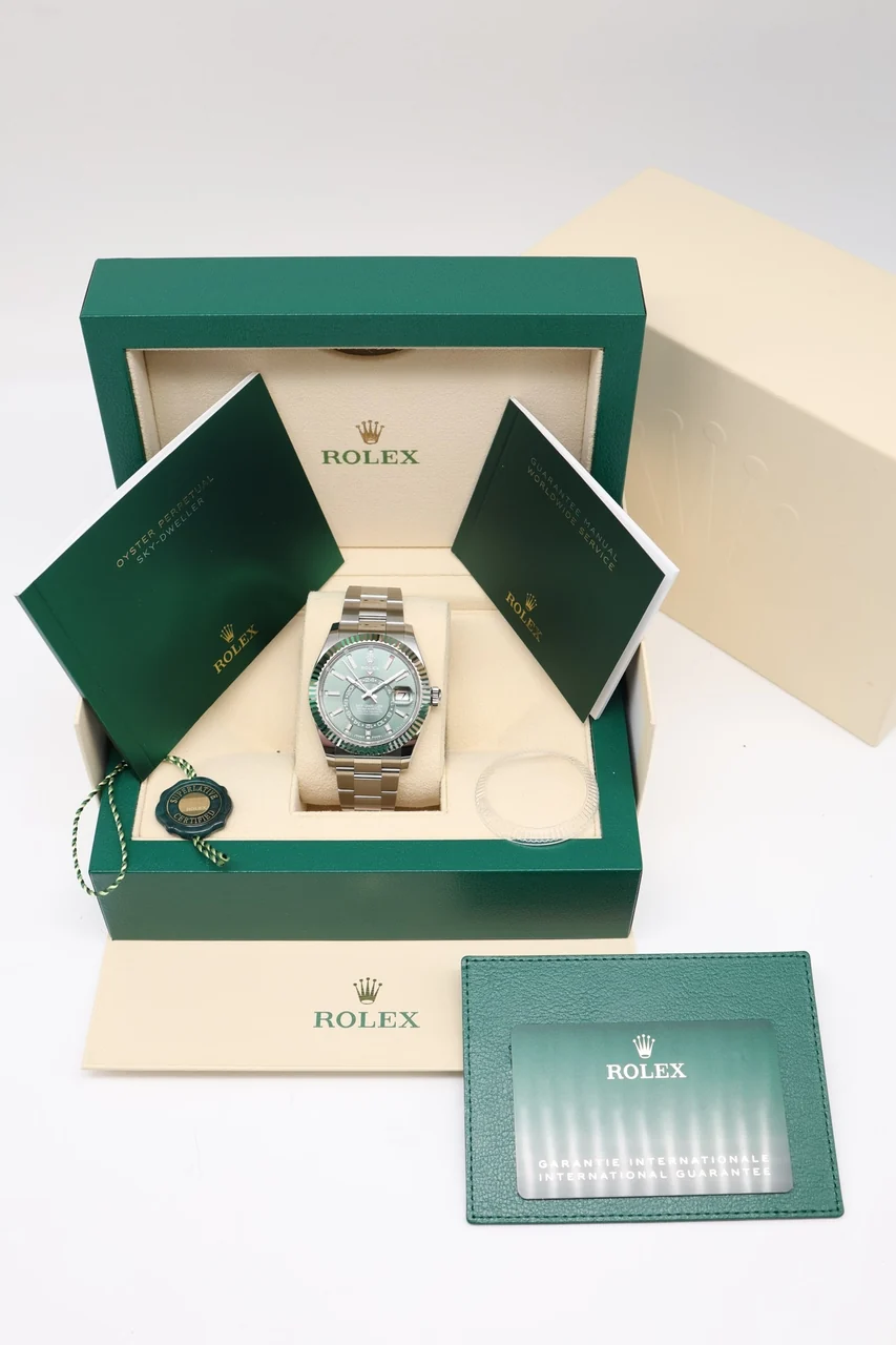 Rolex Sky-Dweller – Ref. 336934, Wie neu – 8/10