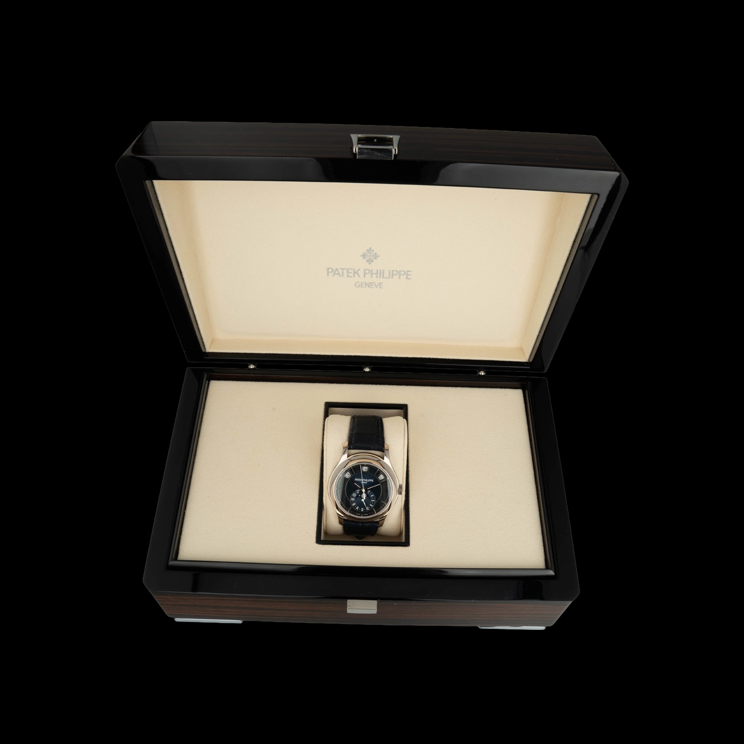 Patek Philippe Annual Calendar – Ref. 5205G-013, very good – 5/6