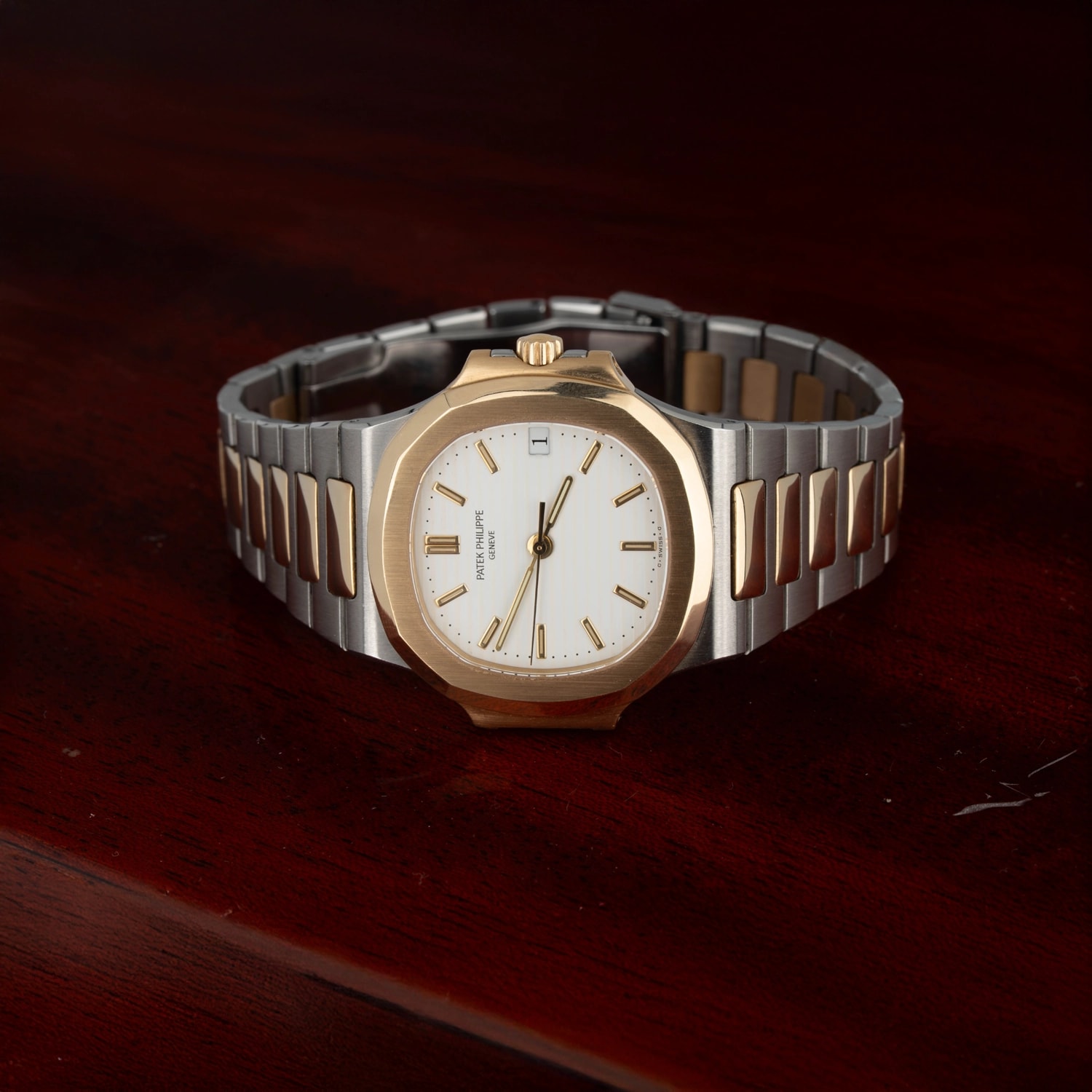 Patek Philippe Nautilus – Ref. 3800, Sehr gut – 8/8