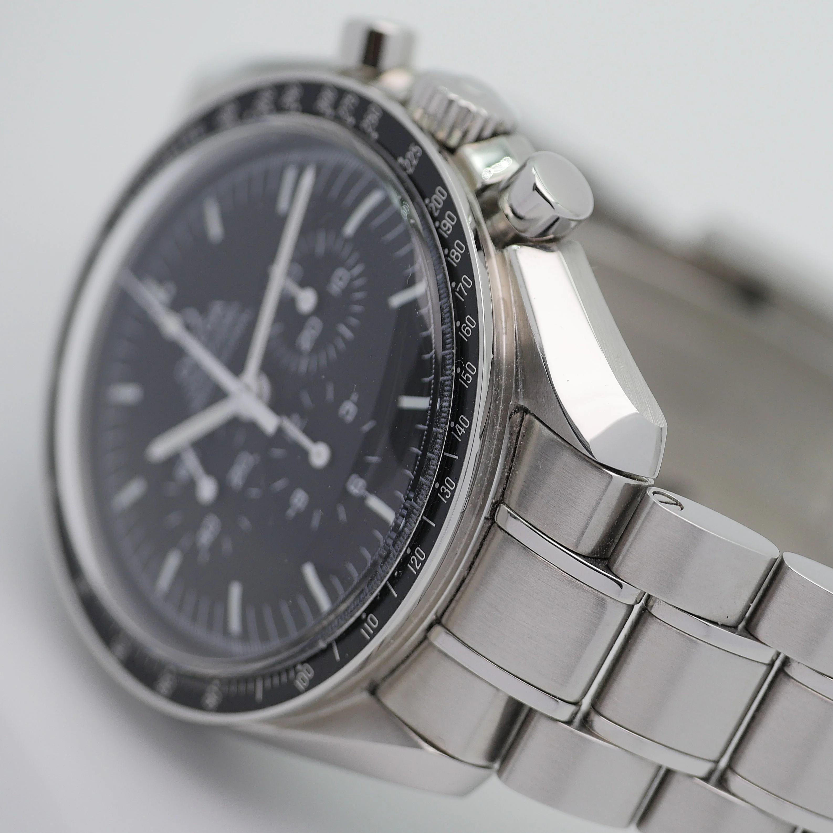 Omega Speedmaster Moonwatch – Ref. 311.30.42.30.01.005, Sehr gut – 11/11