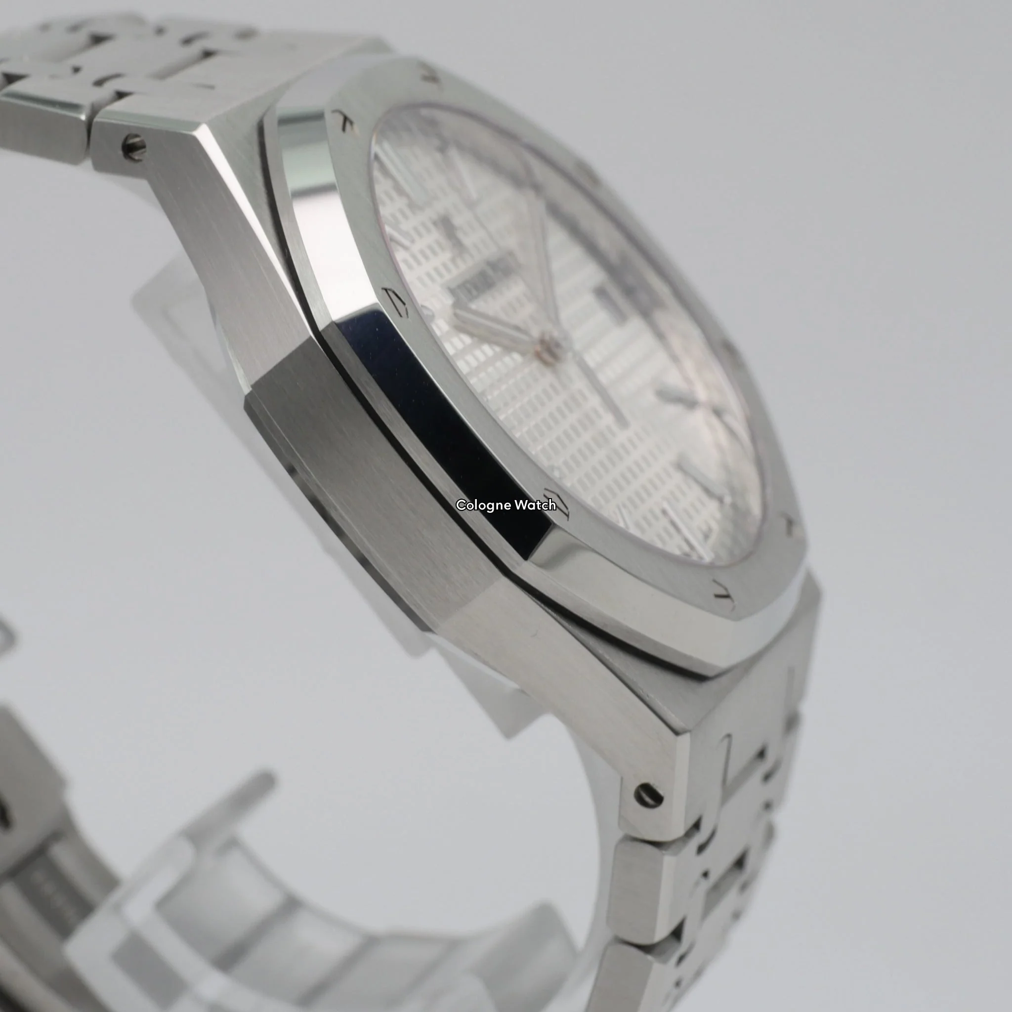 Audemars Piguet Royal Oak – Ref. 15500ST.OO.1220ST.04, Sehr gut – 8/11