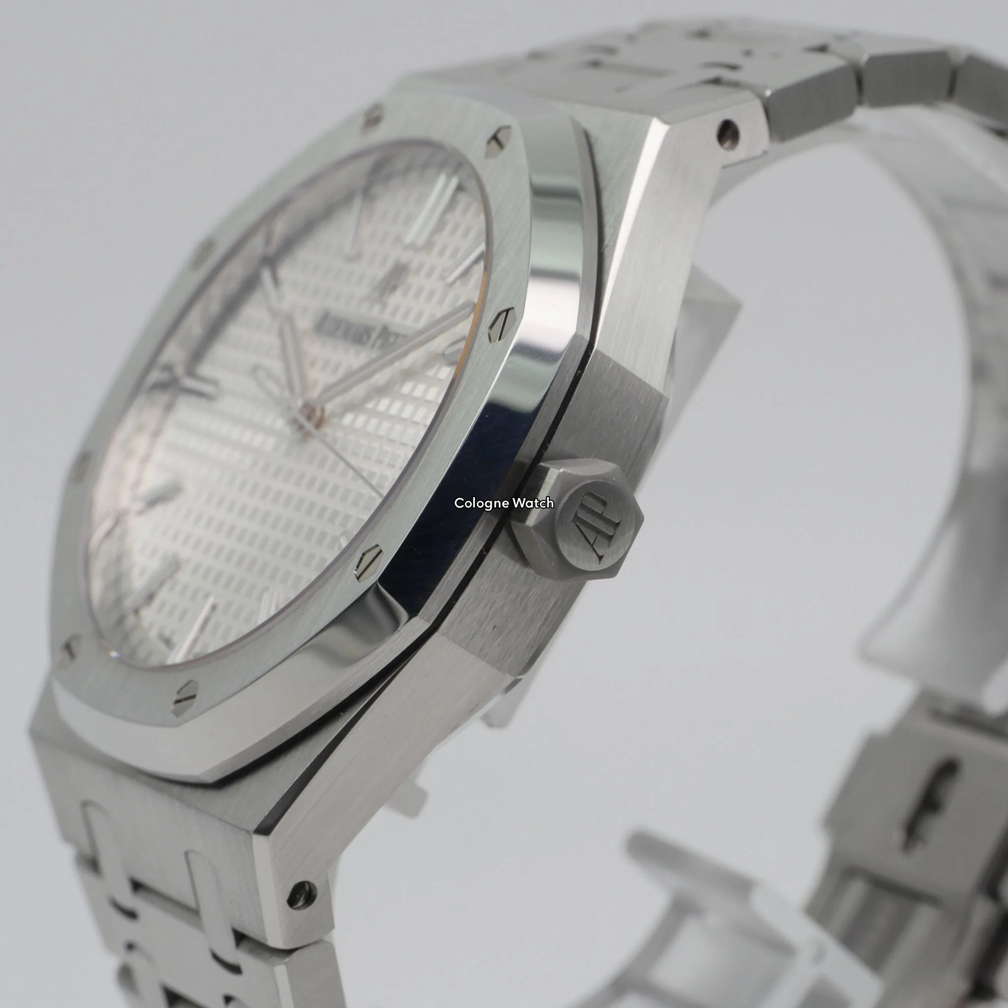 Audemars Piguet Royal Oak – Ref. 15500ST.OO.1220ST.04, Sehr gut – 10/11