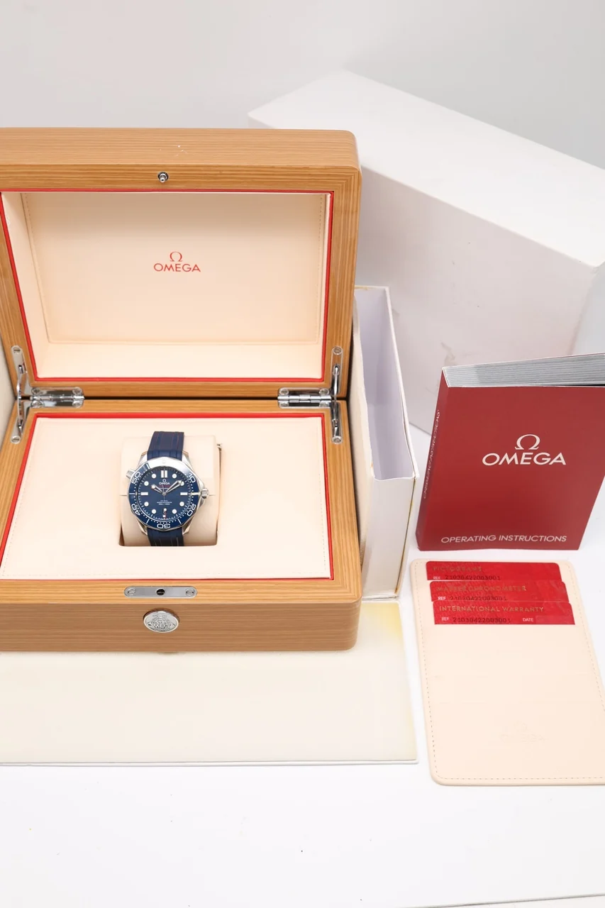 Omega Seamaster Diver 300M – Ref. 21030422003001, Sehr gut – 8/10