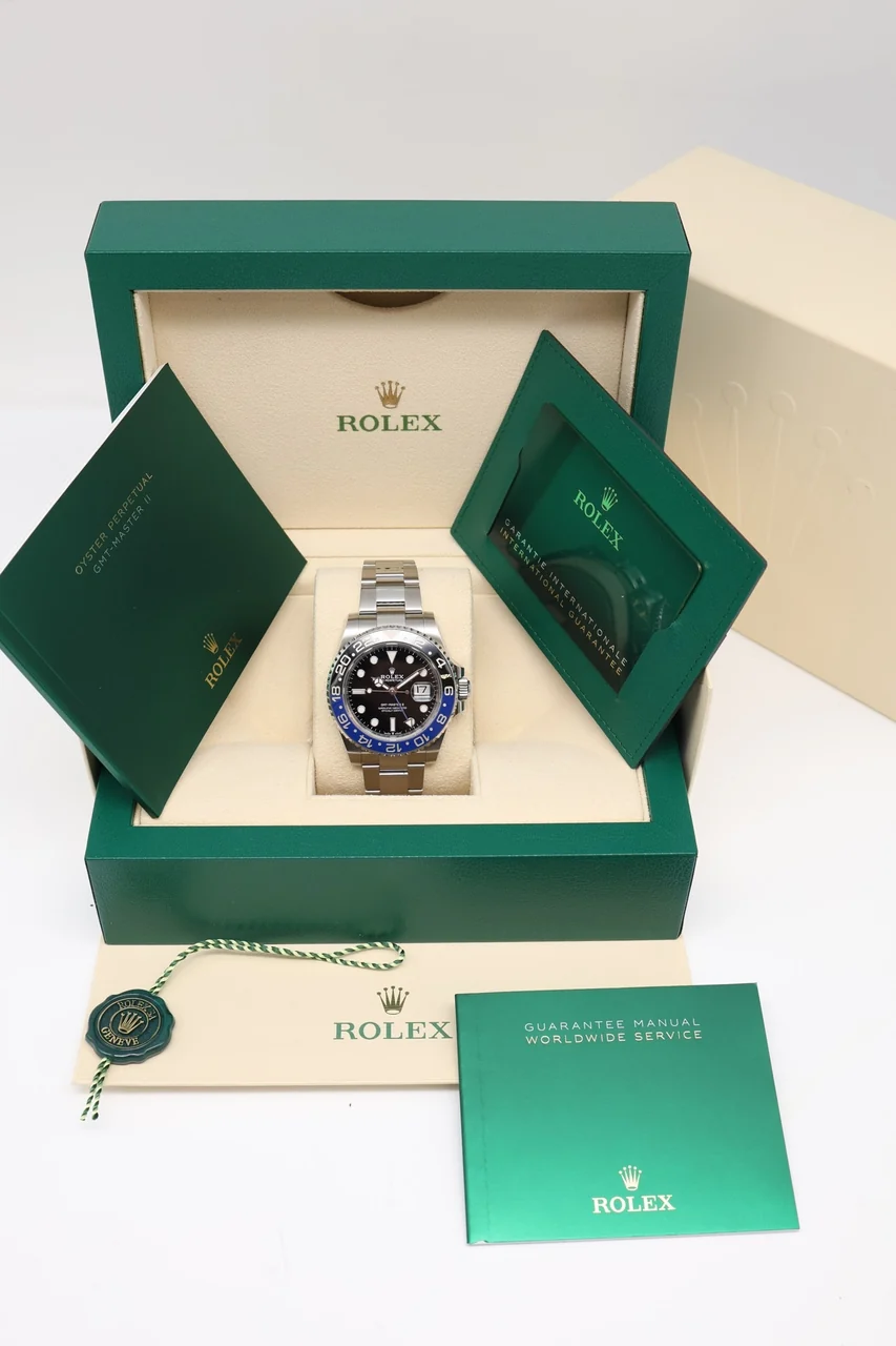 Rolex GMT-Master II – Ref. 126710BLNR, Sehr gut – 8/10
