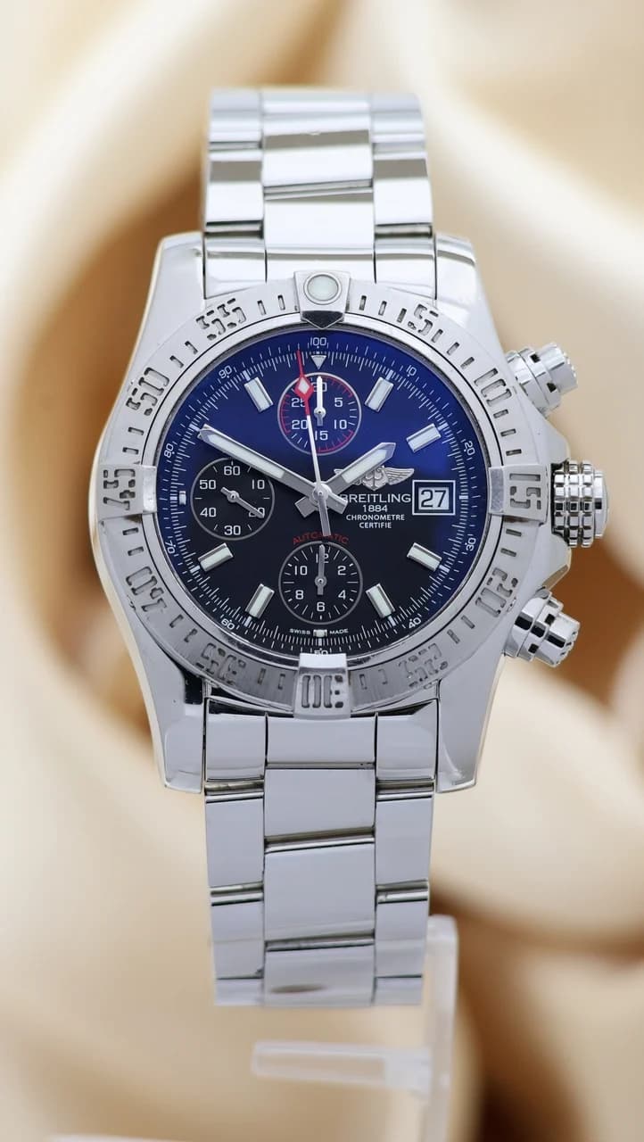 Breitling Avenger – Ref. A13381, Gut