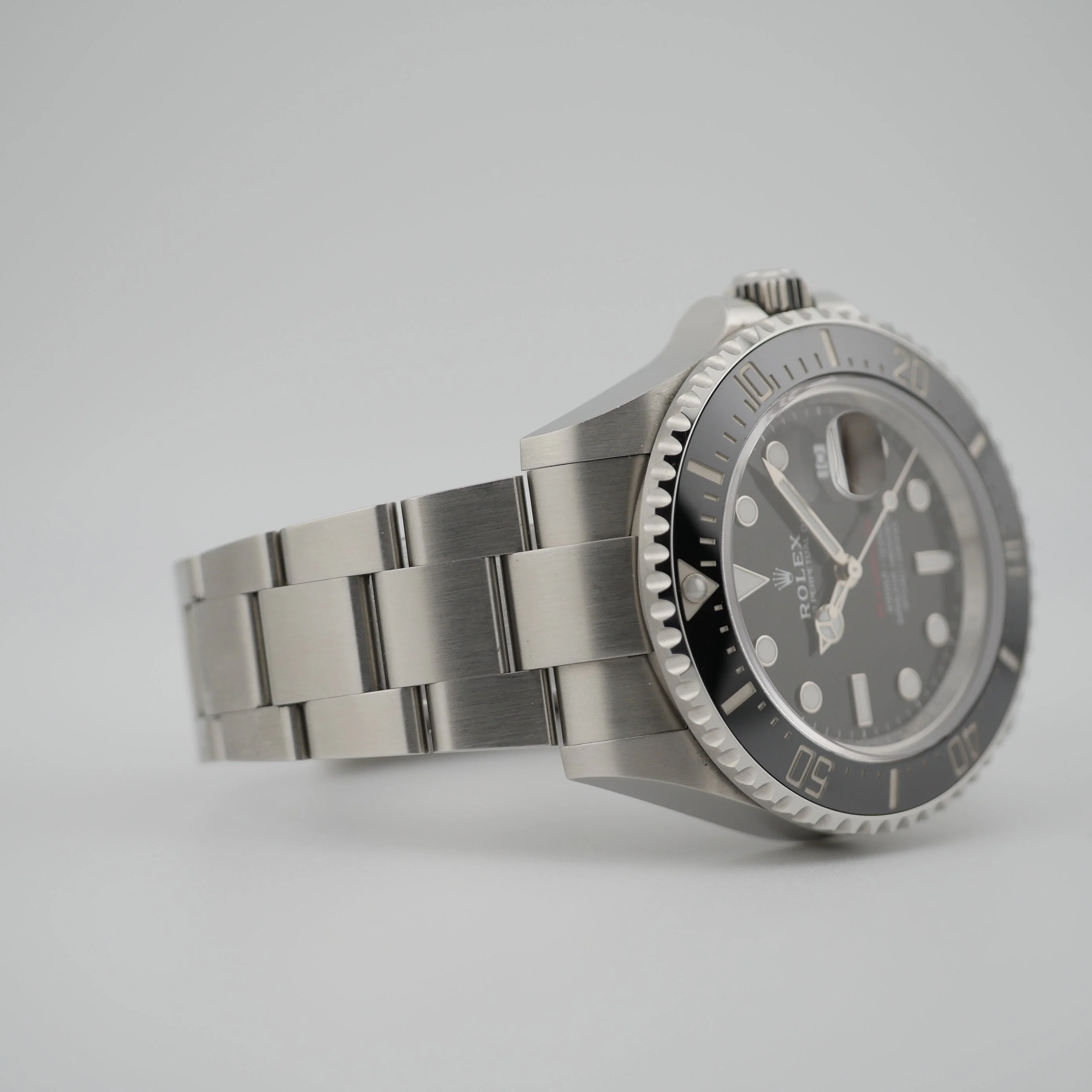Rolex Sea-Dweller – Ref. 126600, Sehr gut – 4/9