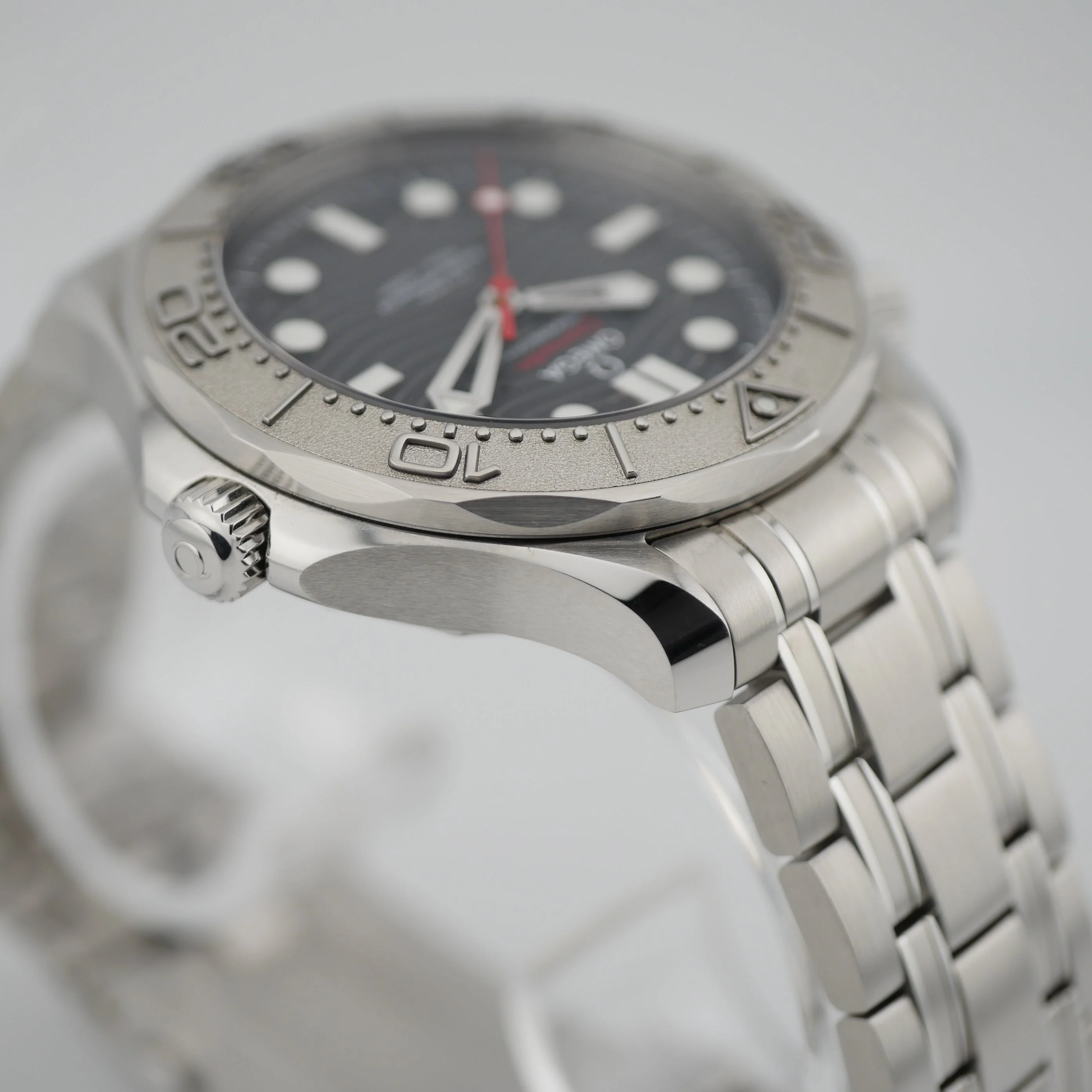 Omega Seamaster – Ref. 21030422001002, Sehr gut – 8/9