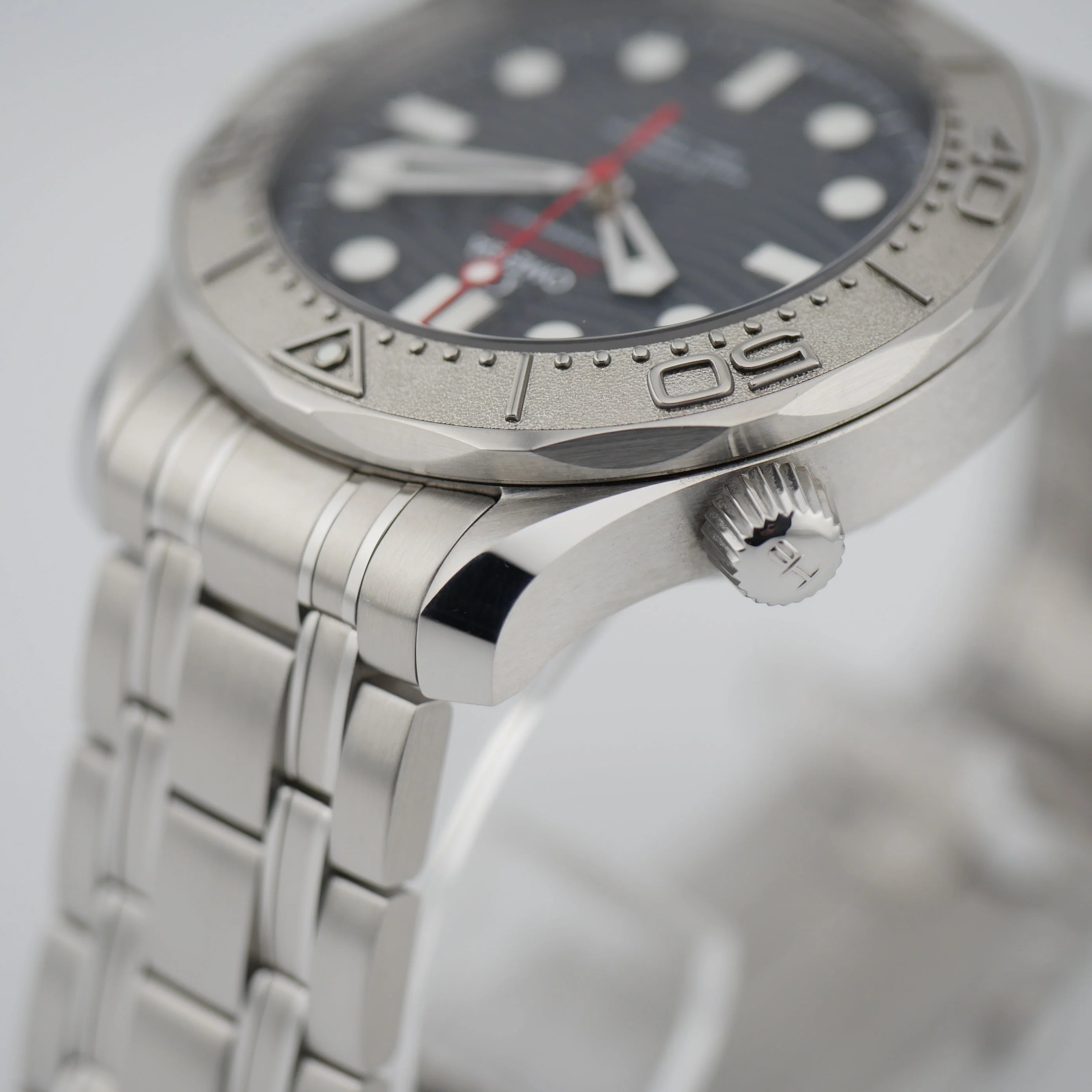 Omega Seamaster – Ref. 21030422001002, Sehr gut – 9/9