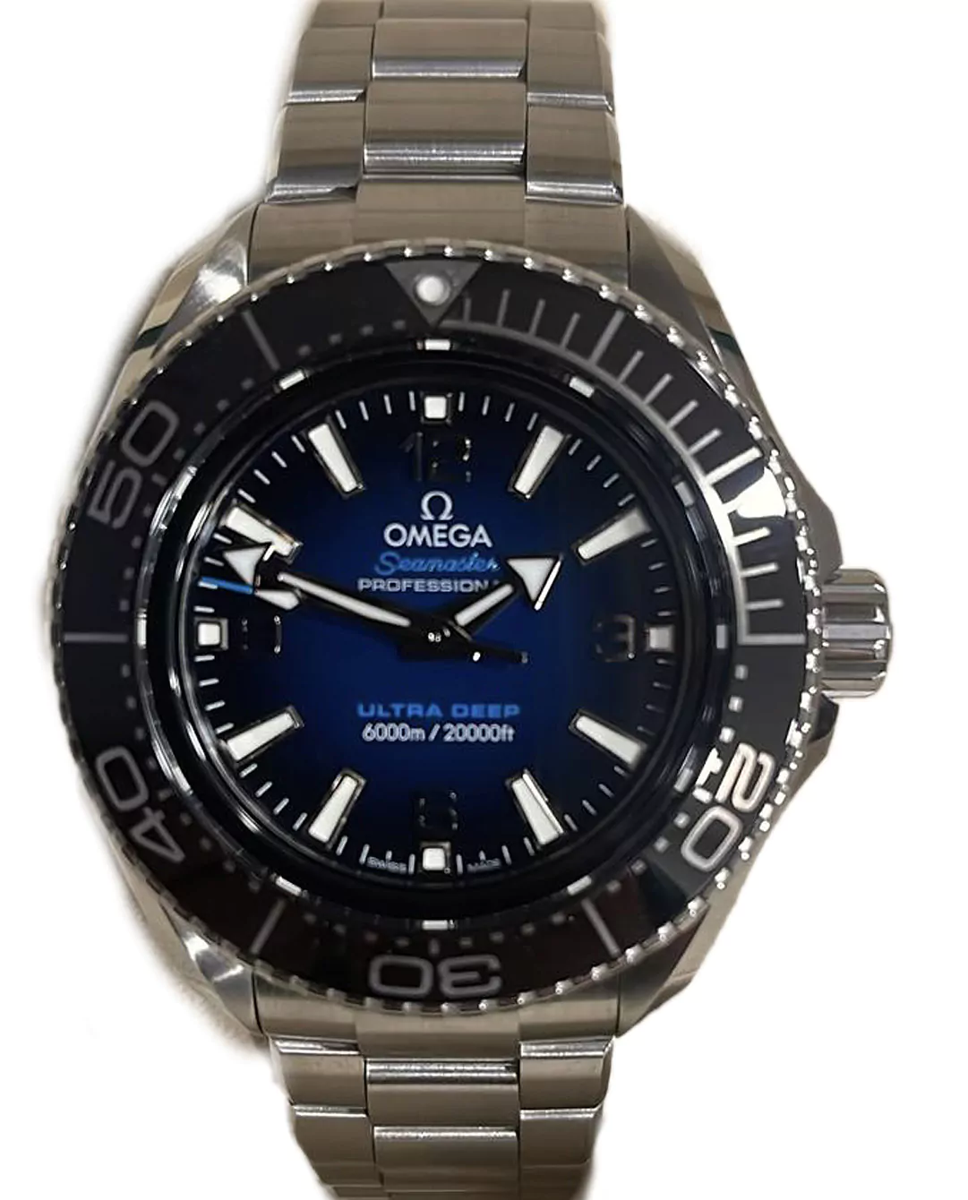 Omega Seamaster Planet Ocean – Ref. 215.30.46.21.03.001, Neu