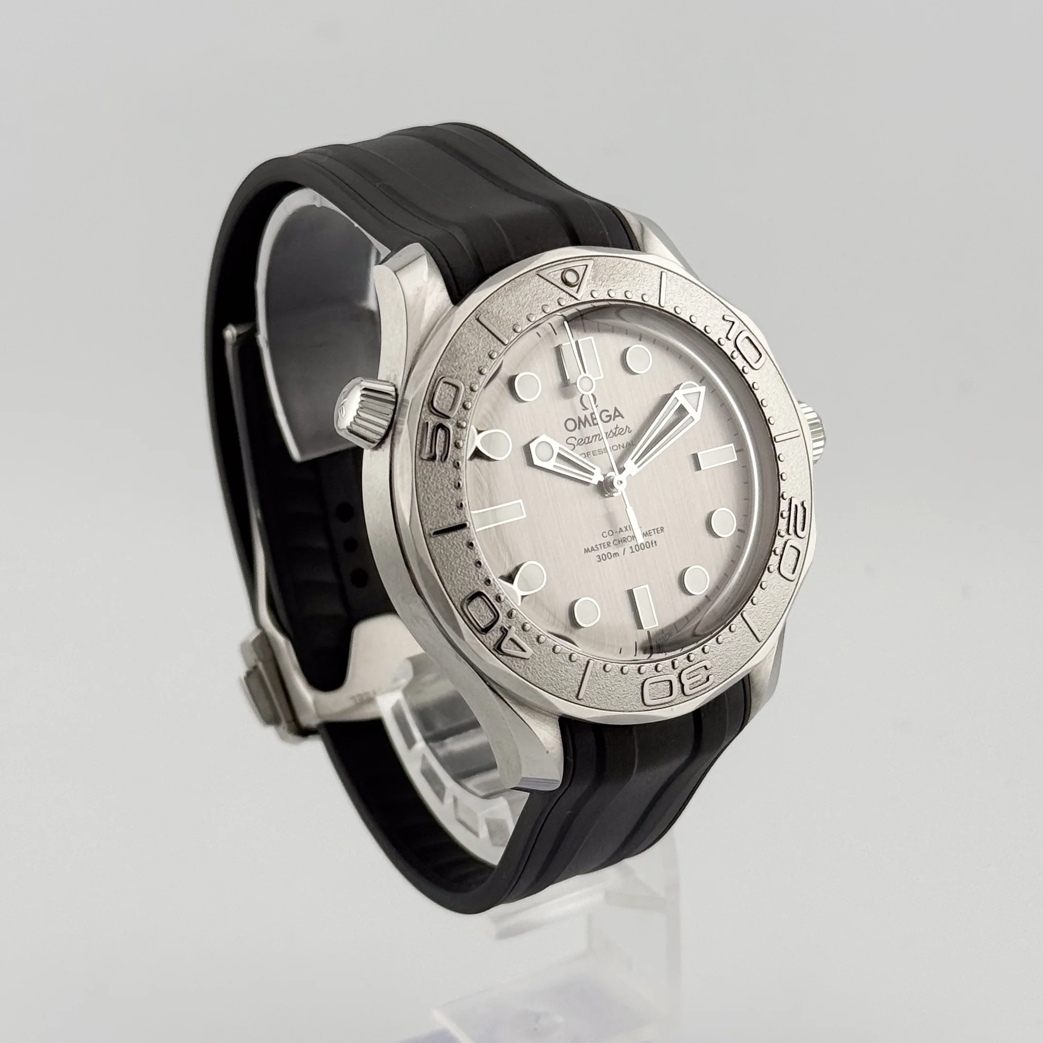 Omega Seamaster Diver 300M – Ref. 210.32.42.20.06.002, Wie neu – 5/6