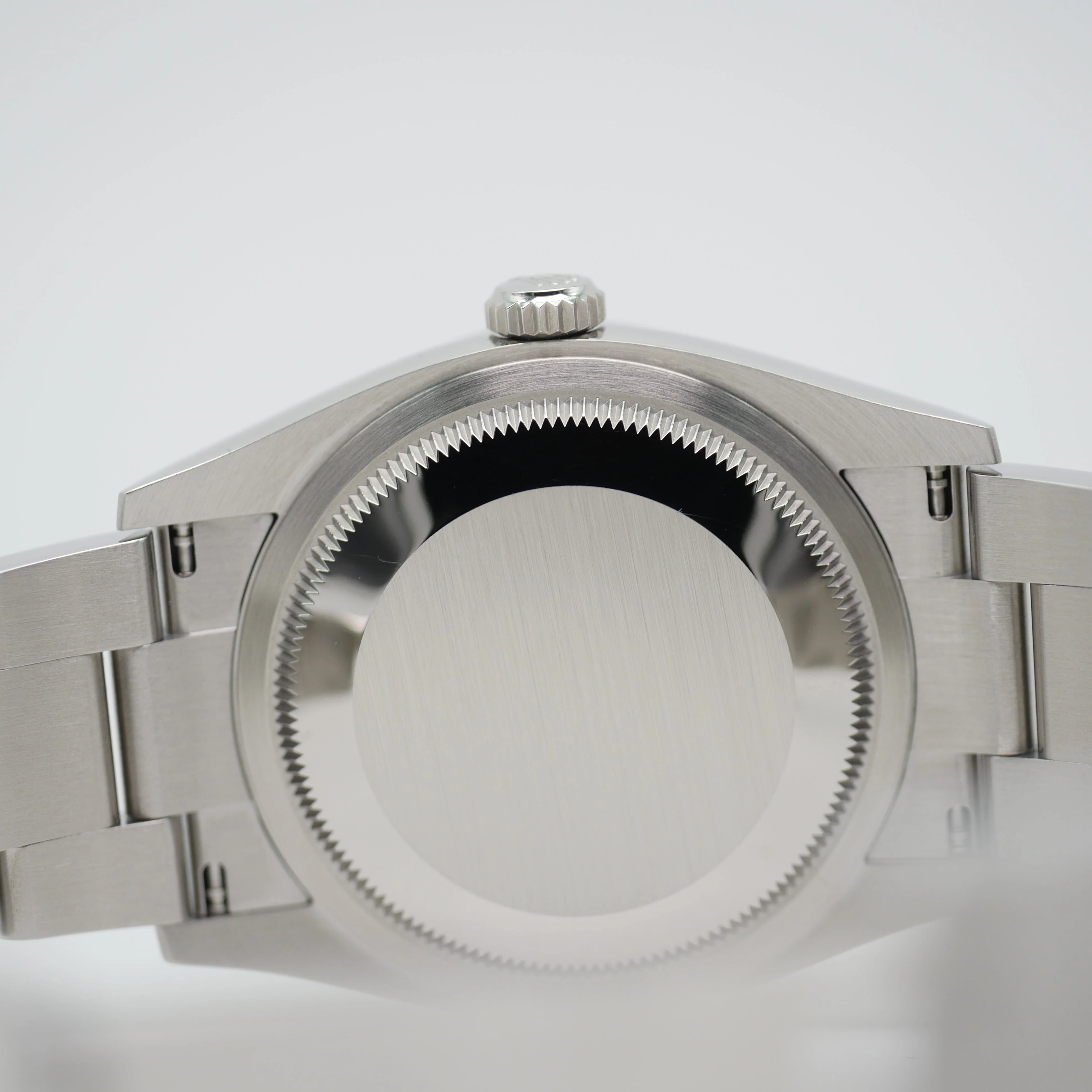 Rolex Perpetual 36 – Ref. 126000, Wie neu – 4/11