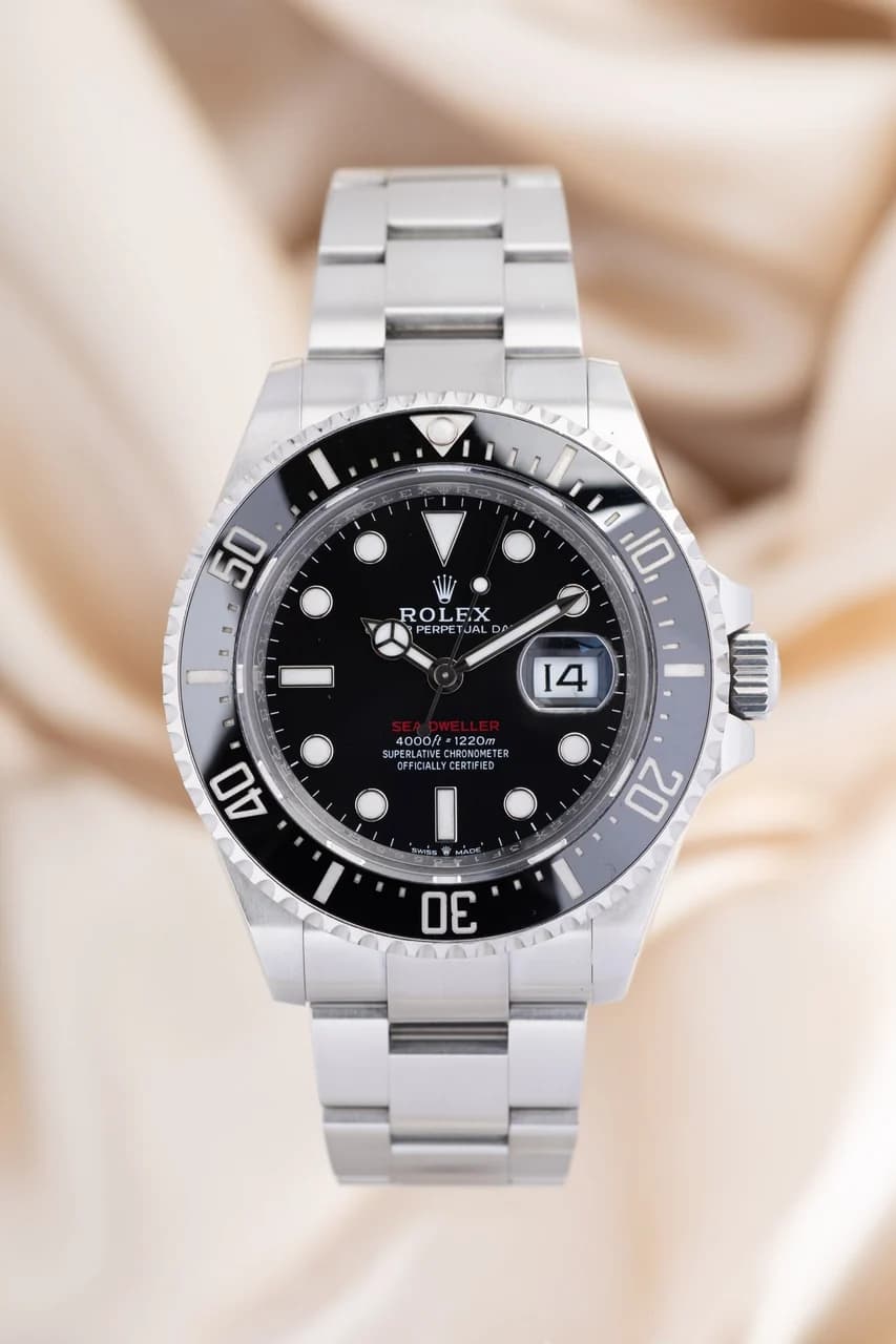 Rolex Sea-Dweller – Ref. 126600, Sehr gut – Bild 1/10